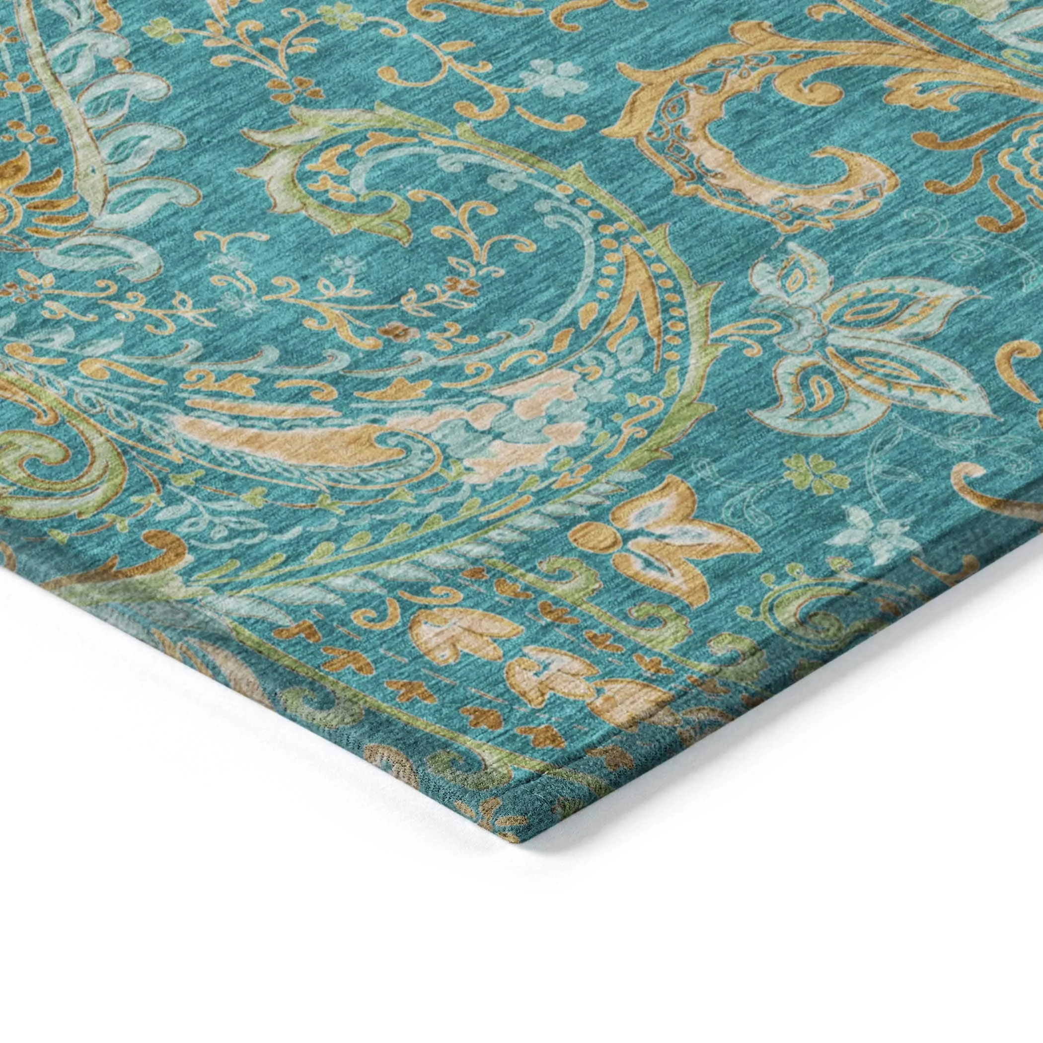 Machine Washable Indoor/ Outdoor Paisley Chantille Rug
