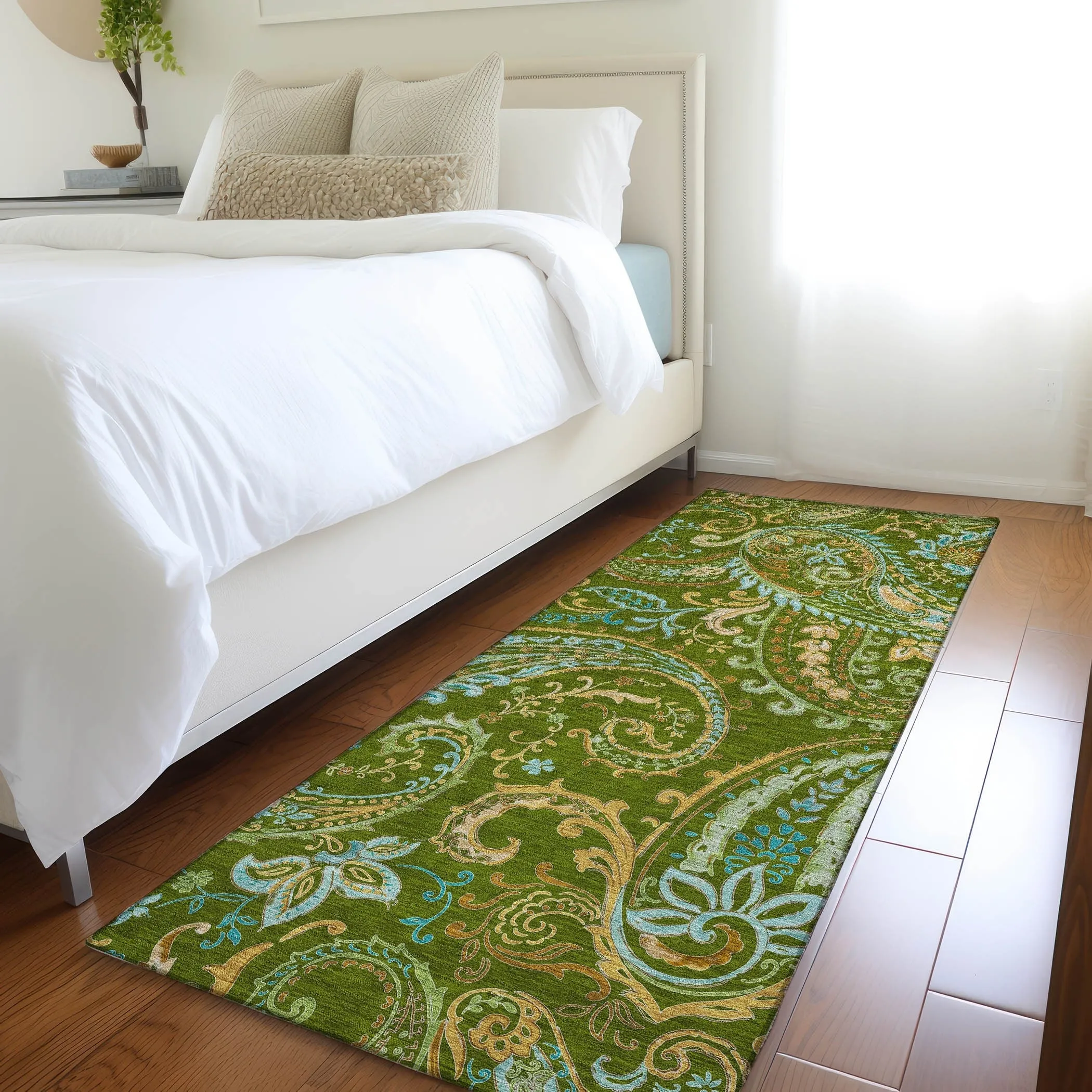 Machine Washable Indoor/ Outdoor Paisley Chantille Rug