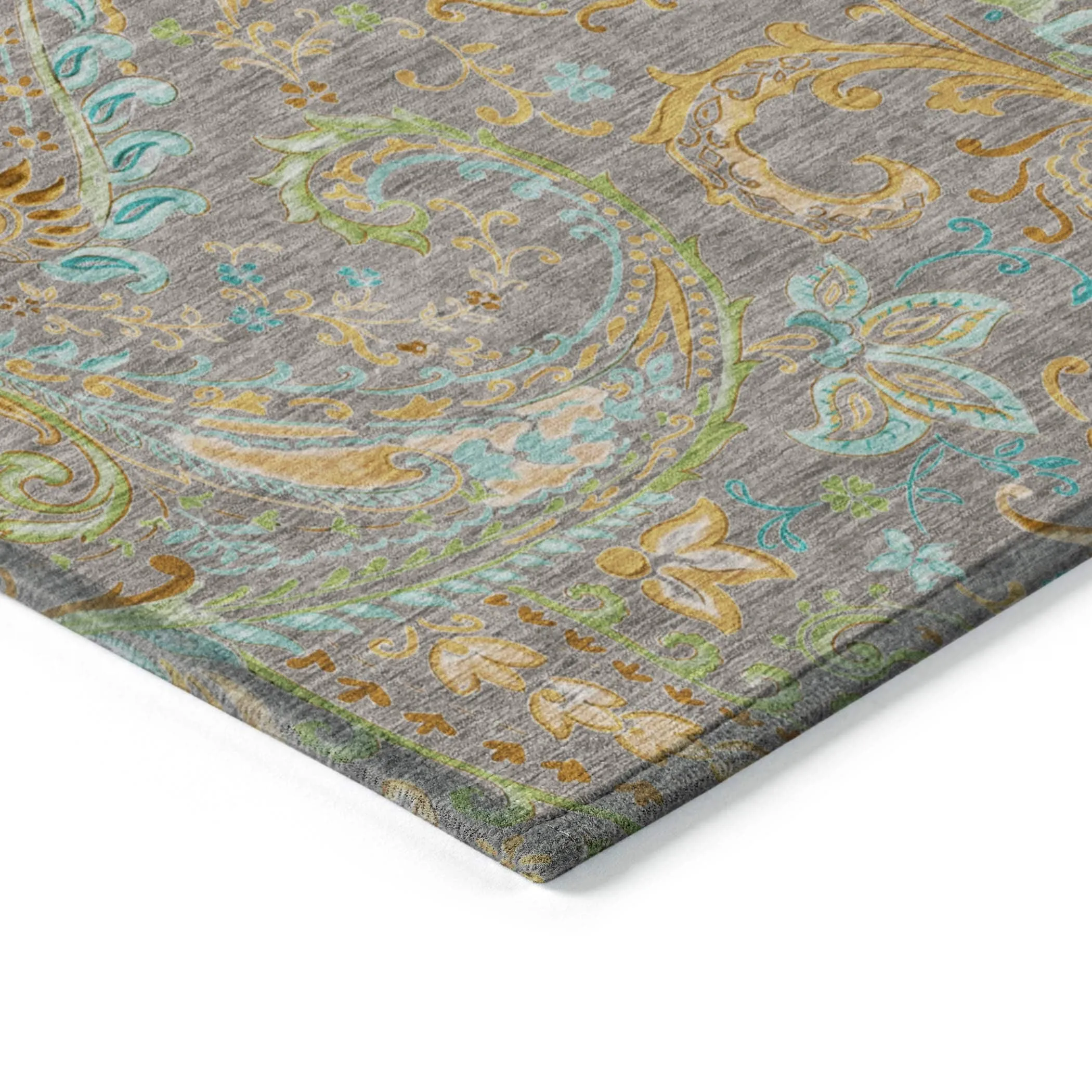 Machine Washable Indoor/ Outdoor Paisley Chantille Rug