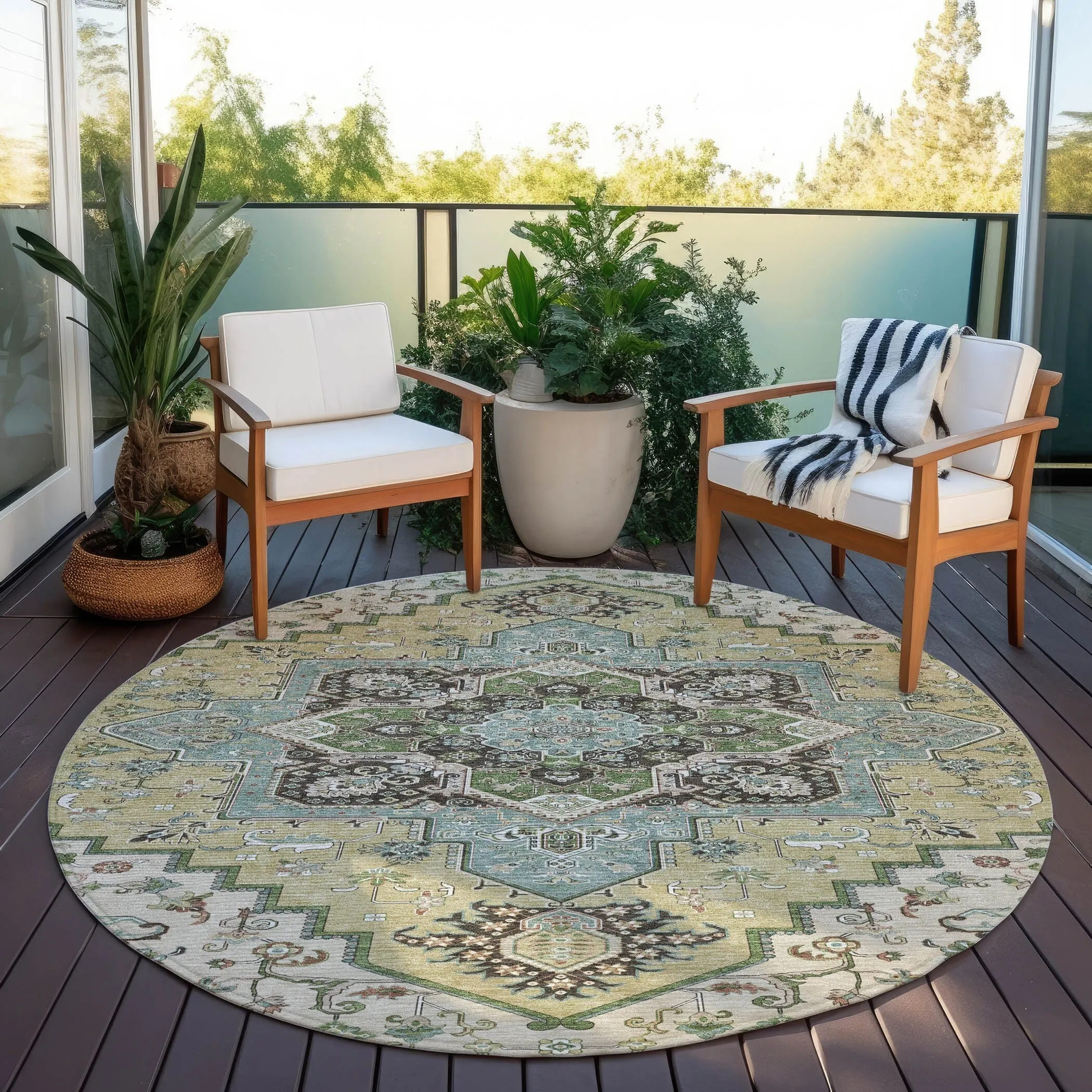 Machine Washable Indoor/ Outdoor Persian Traditional Chantille Rug