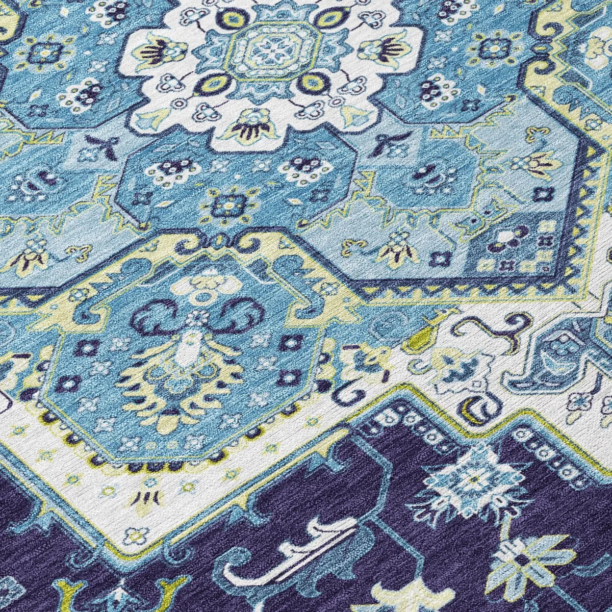 Machine Washable Indoor/ Outdoor Persian Traditional Chantille Rug