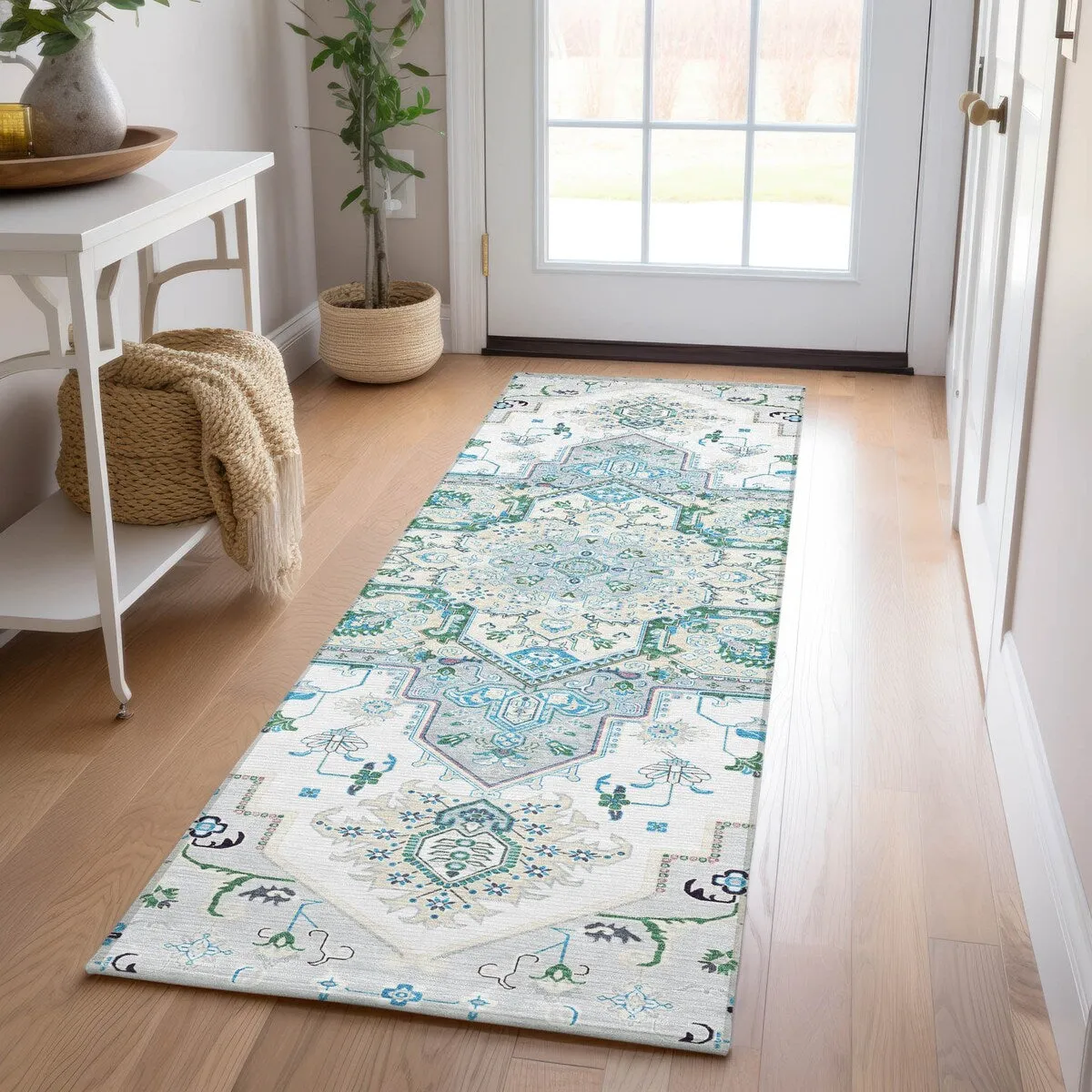 Machine Washable Indoor/ Outdoor Persian Traditional Chantille Rug