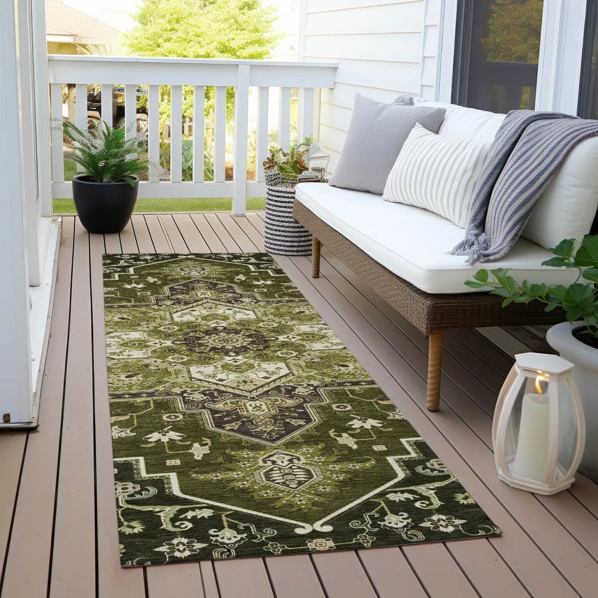 Machine Washable Indoor/ Outdoor Persian Traditional Chantille Rug