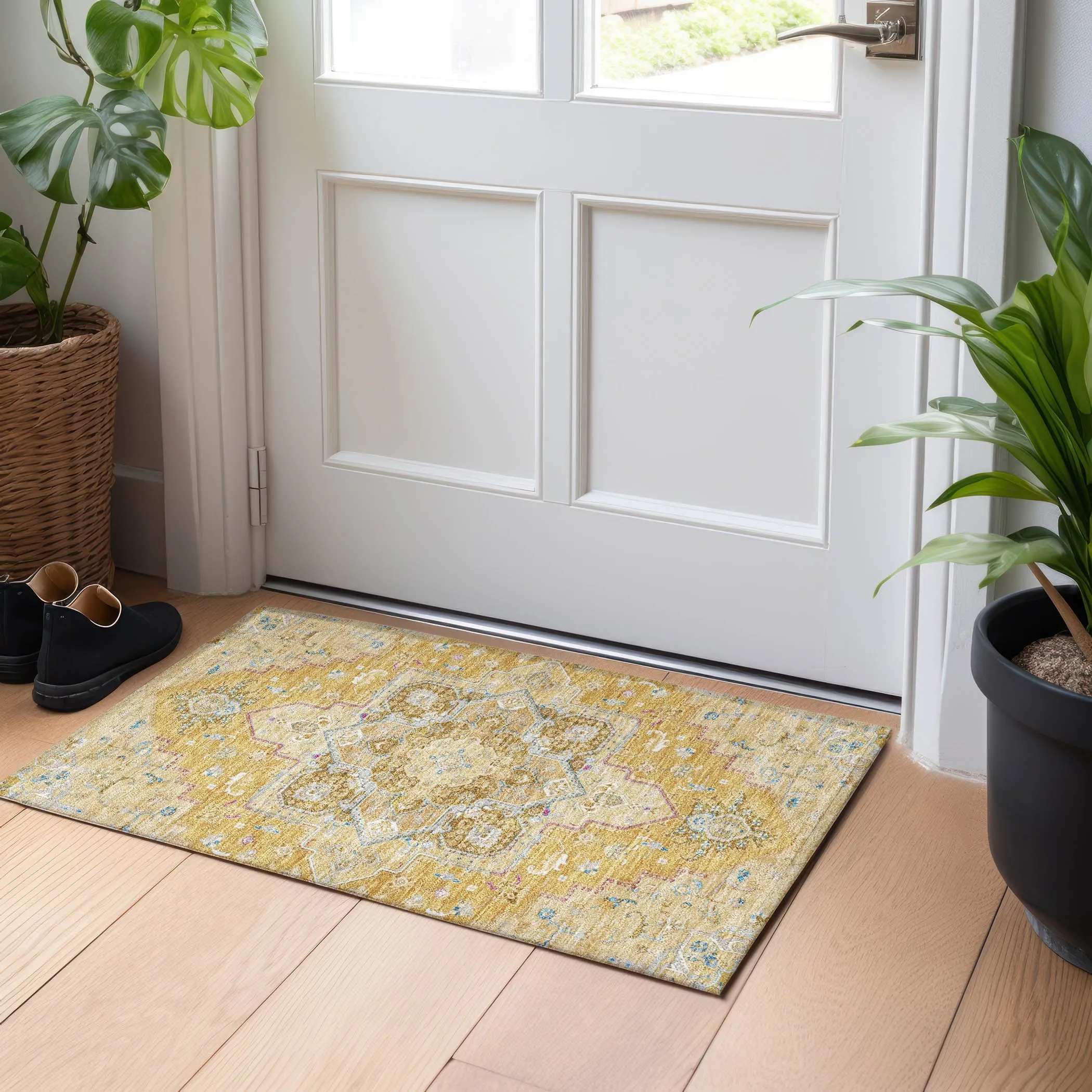 Machine Washable Indoor/ Outdoor Persian Traditional Chantille Rug