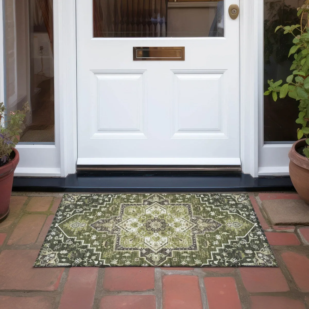 Machine Washable Indoor/ Outdoor Persian Traditional Chantille Rug