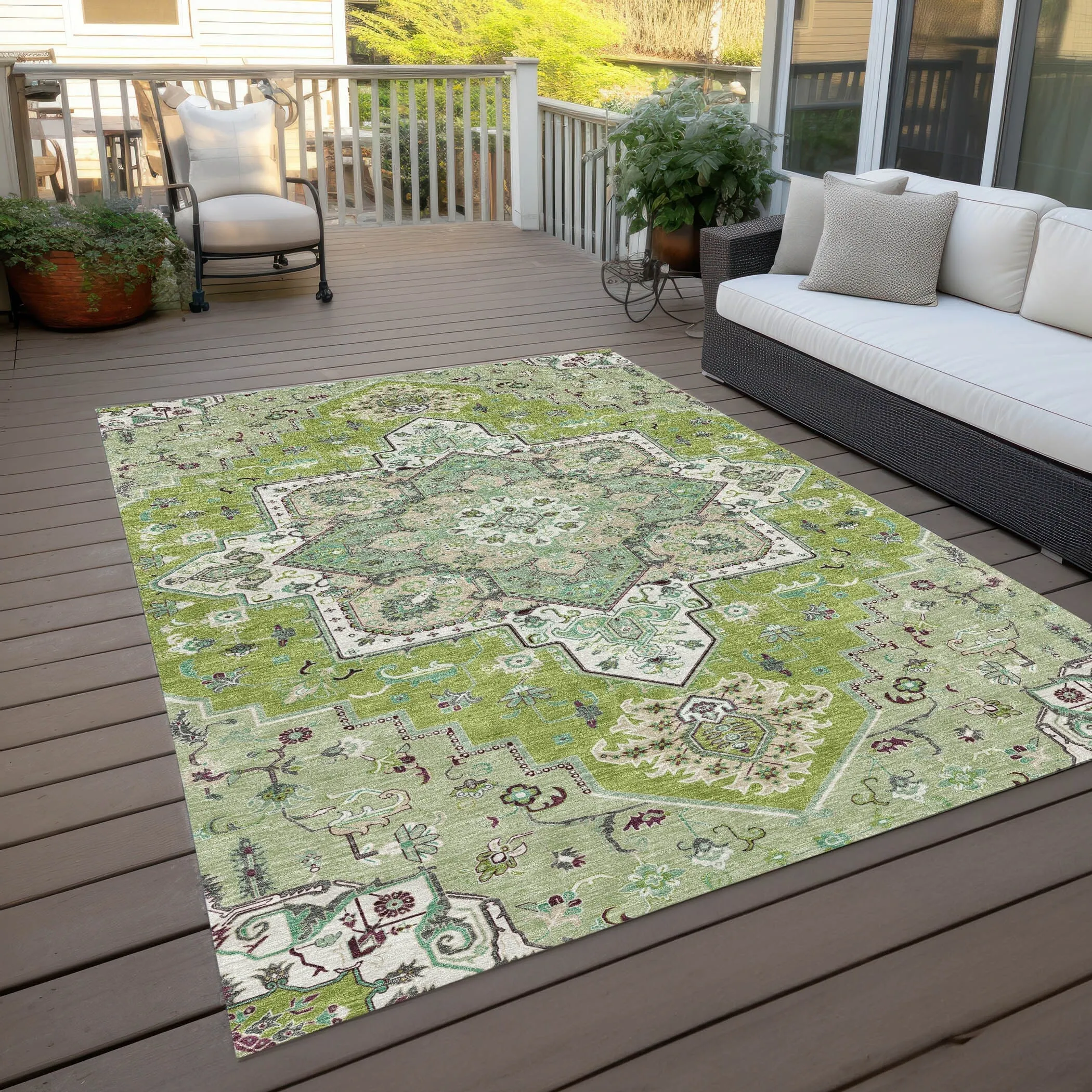 Machine Washable Indoor/ Outdoor Persian Traditional Chantille Rug