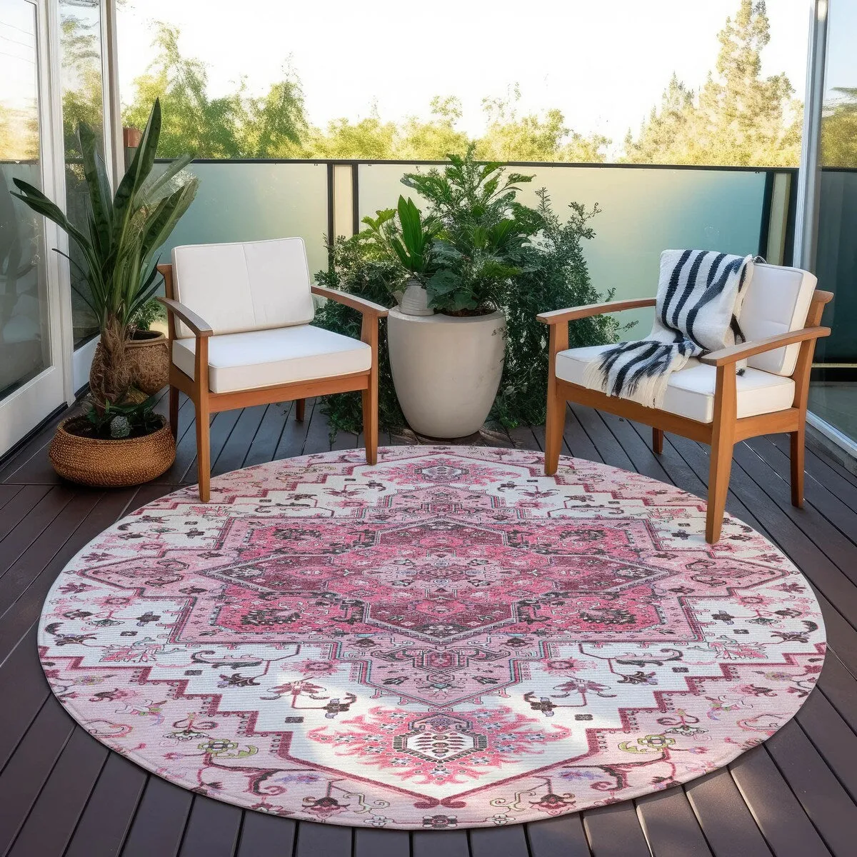 Machine Washable Indoor/ Outdoor Persian Traditional Chantille Rug