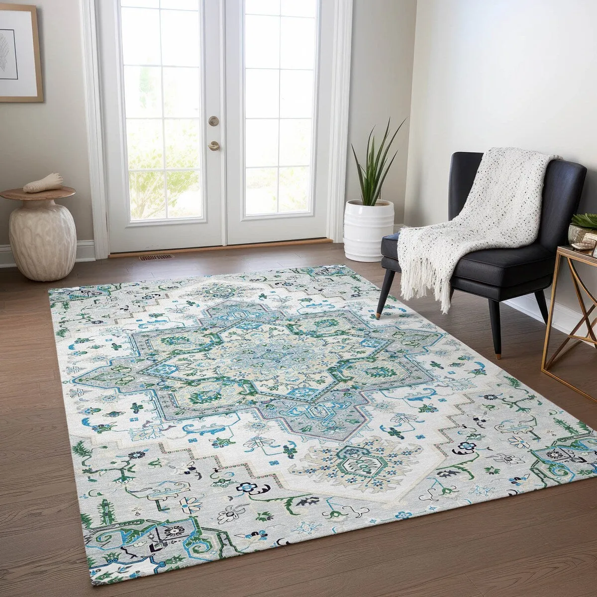 Machine Washable Indoor/ Outdoor Persian Traditional Chantille Rug