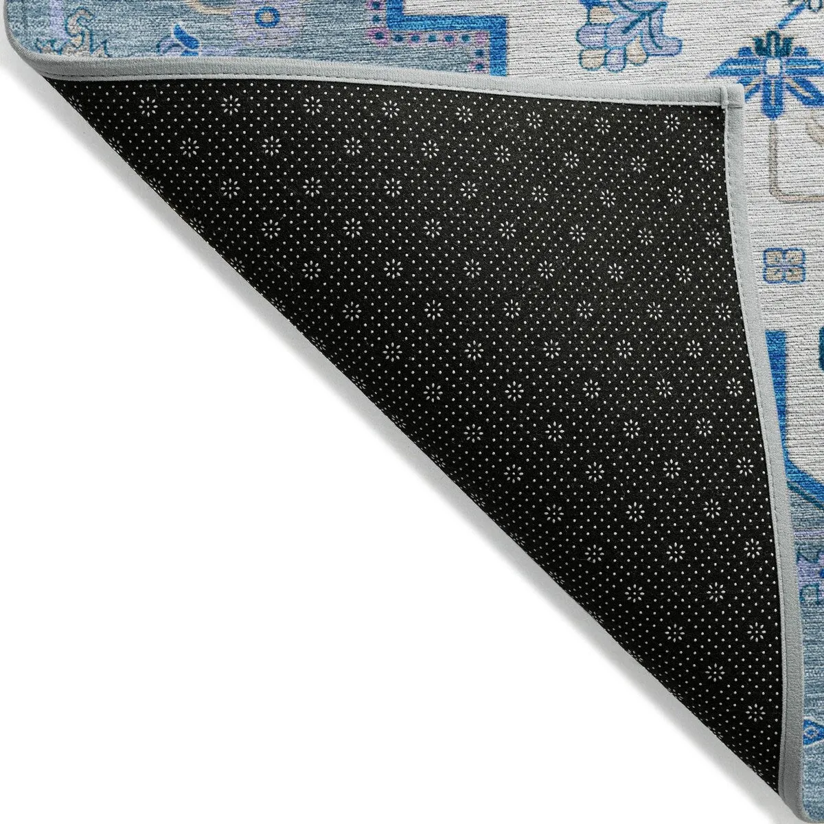 Machine Washable Indoor/ Outdoor Persian Traditional Chantille Rug
