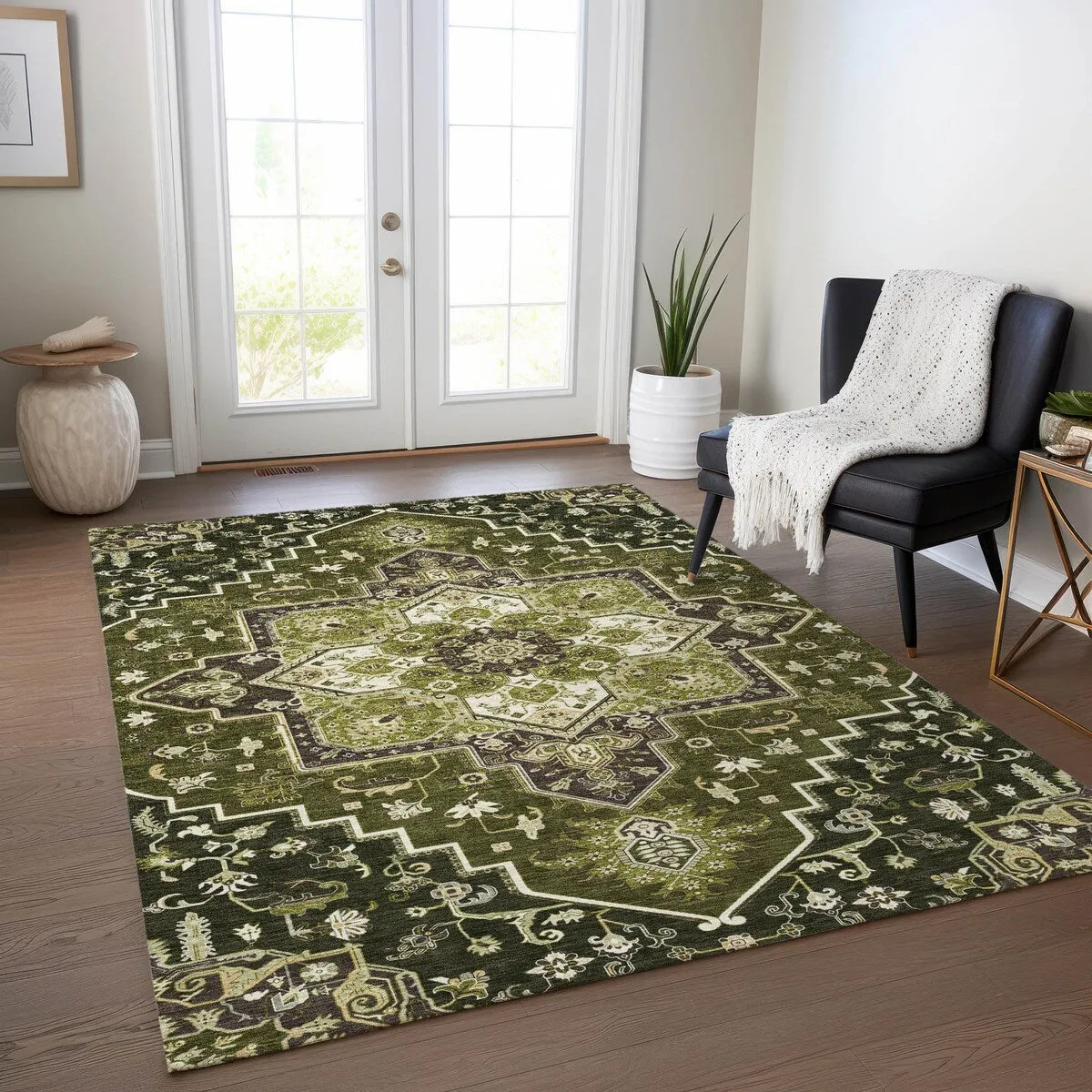 Machine Washable Indoor/ Outdoor Persian Traditional Chantille Rug