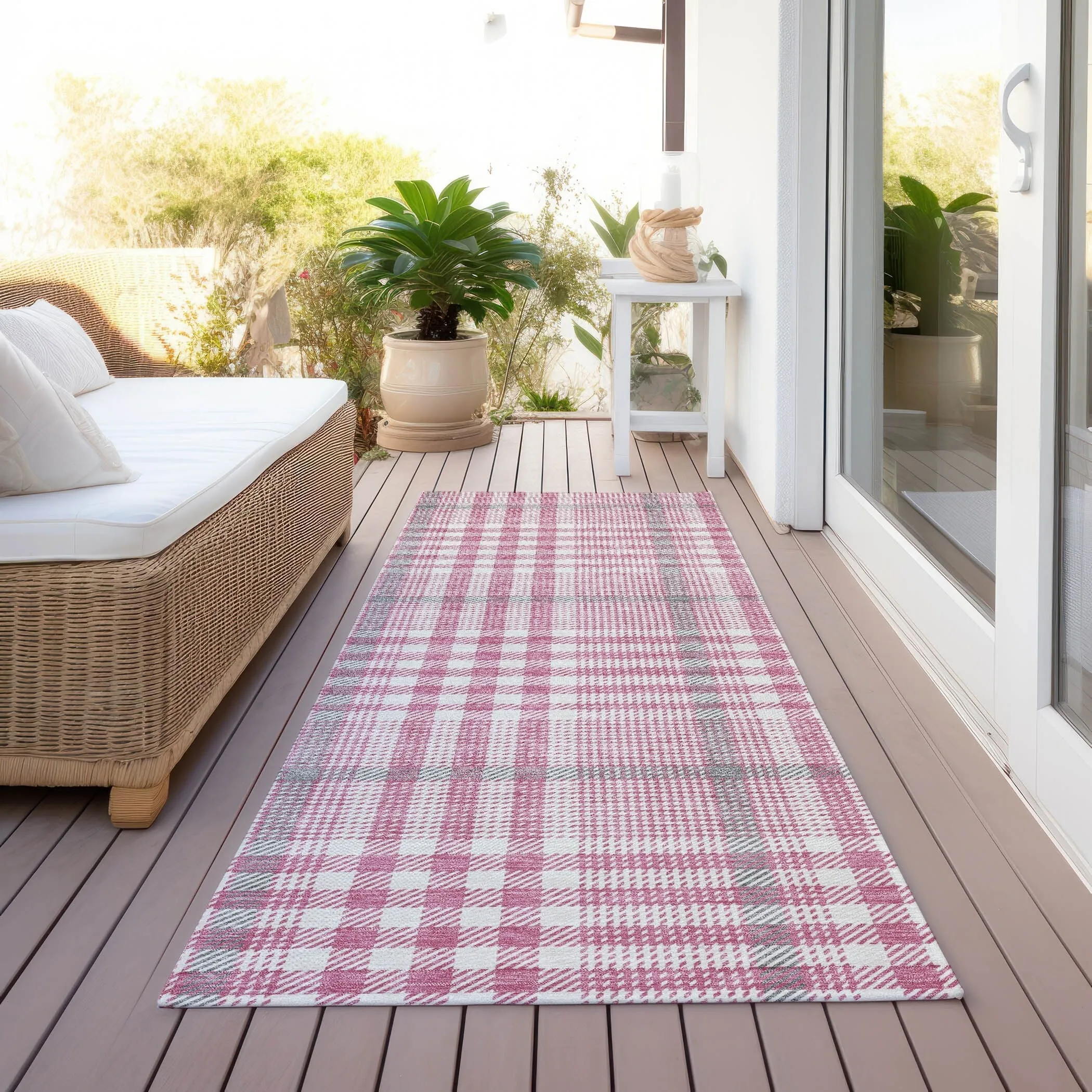 Machine Washable Indoor/ Outdoor Plaid Chantille Rug