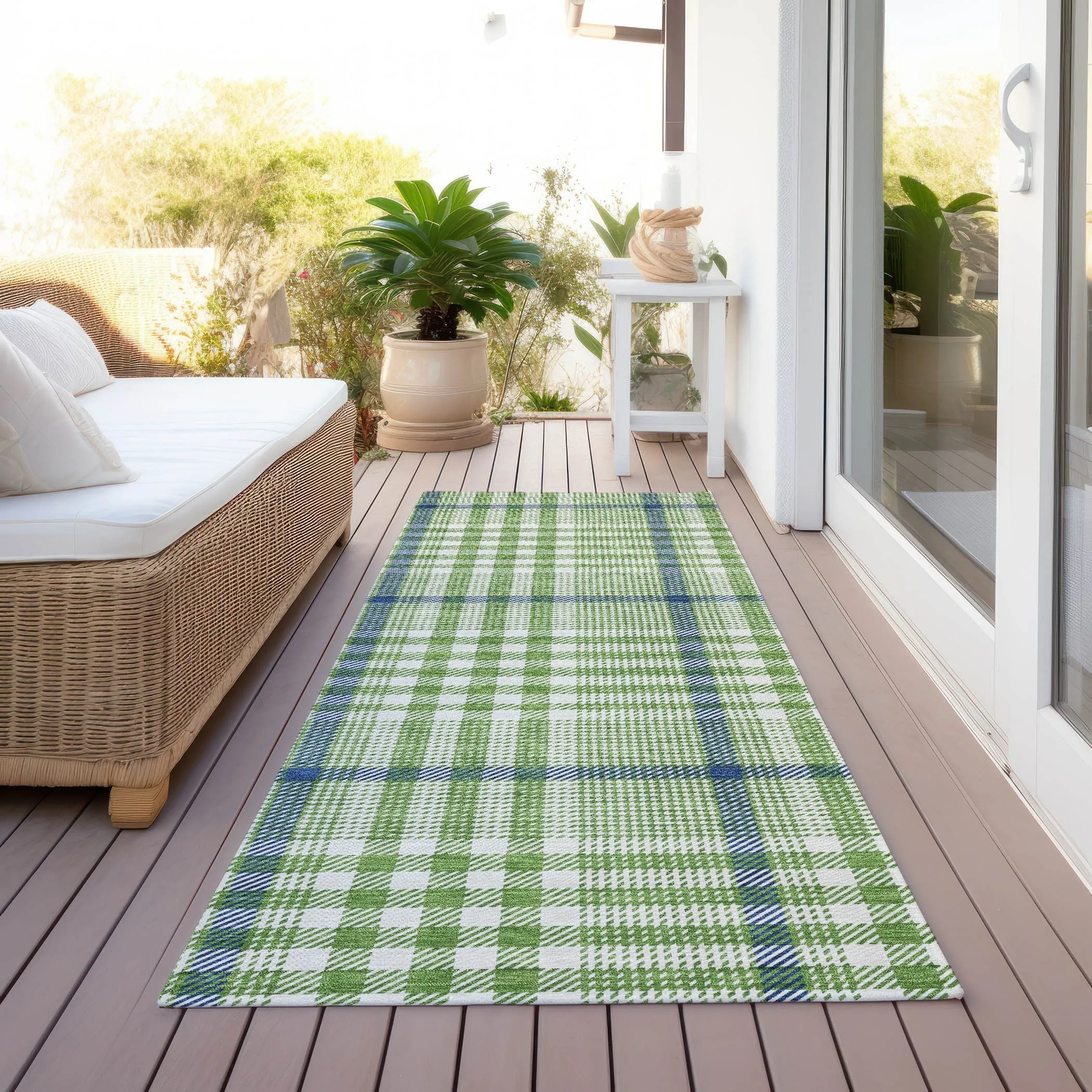 Machine Washable Indoor/ Outdoor Plaid Chantille Rug