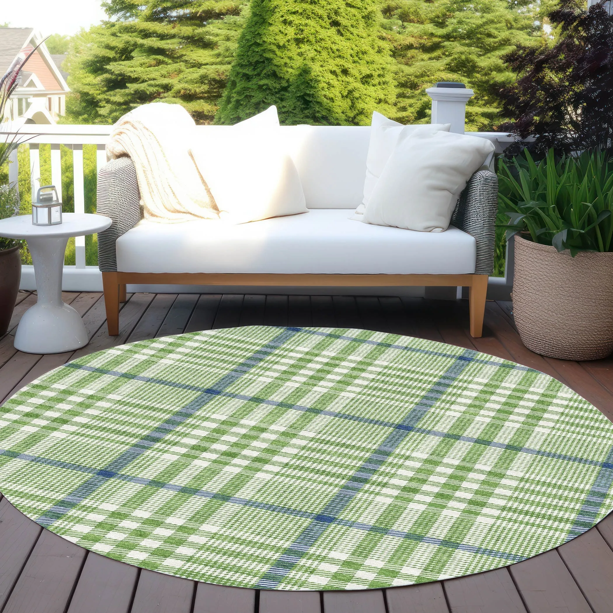 Machine Washable Indoor/ Outdoor Plaid Chantille Rug