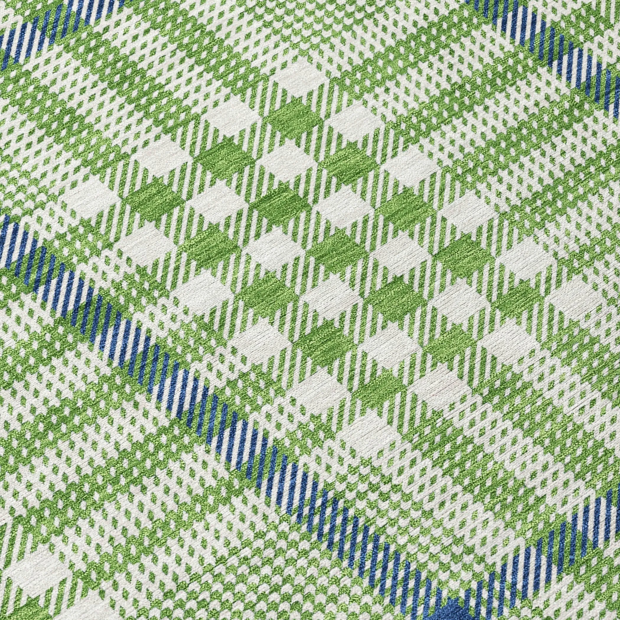 Machine Washable Indoor/ Outdoor Plaid Chantille Rug