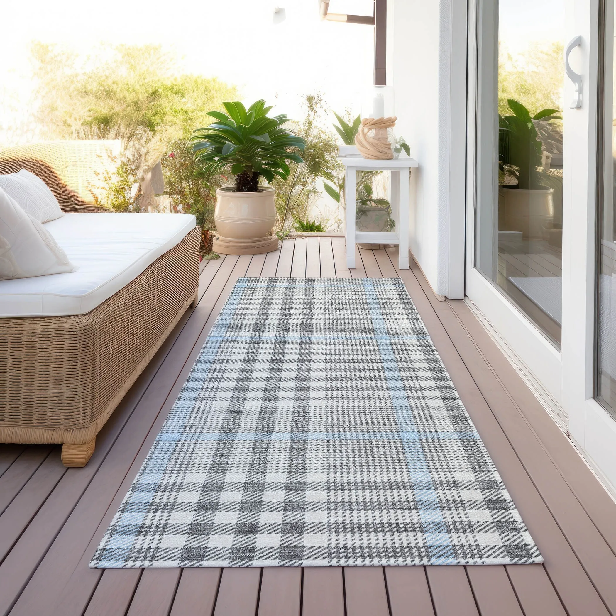 Machine Washable Indoor/ Outdoor Plaid Chantille Rug