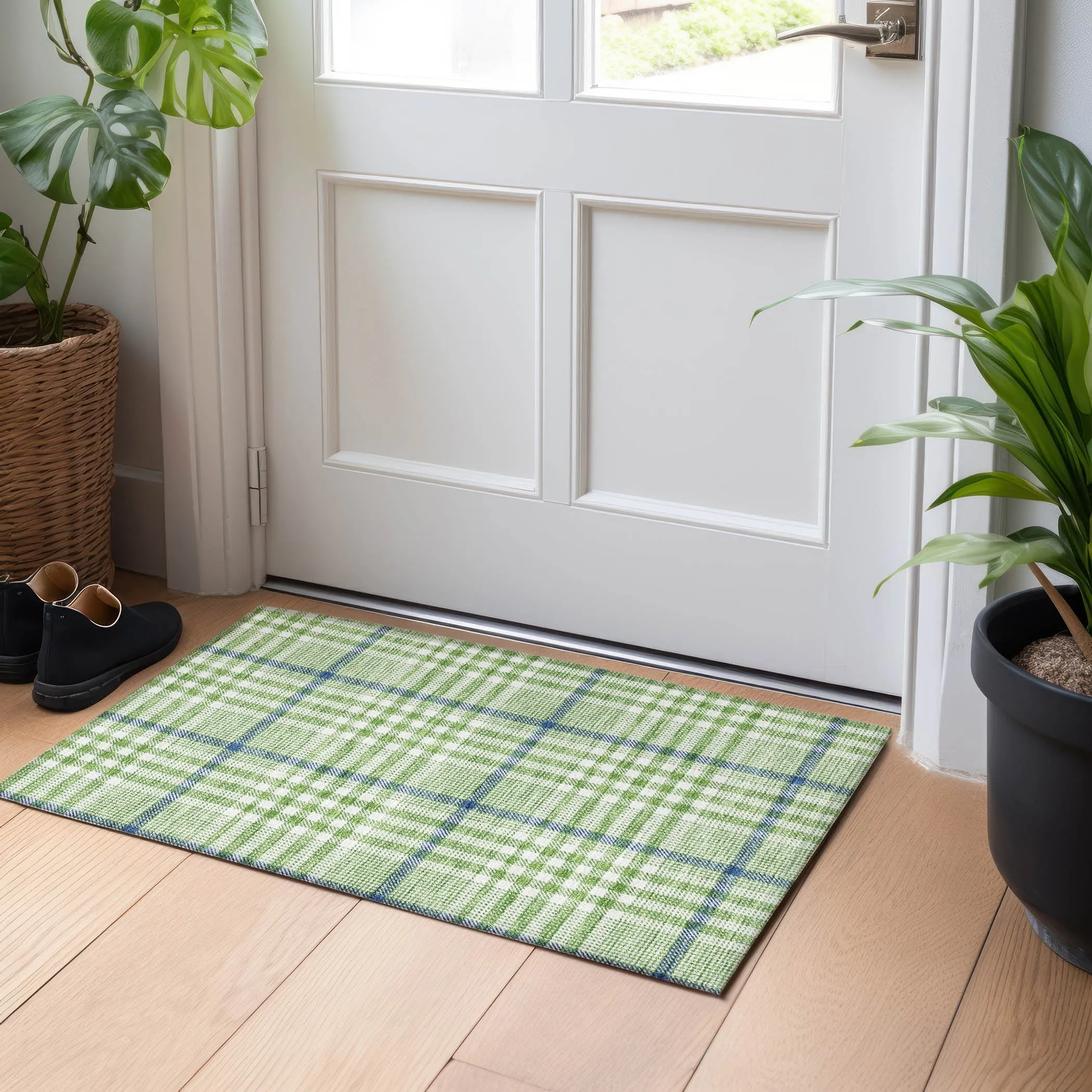 Machine Washable Indoor/ Outdoor Plaid Chantille Rug
