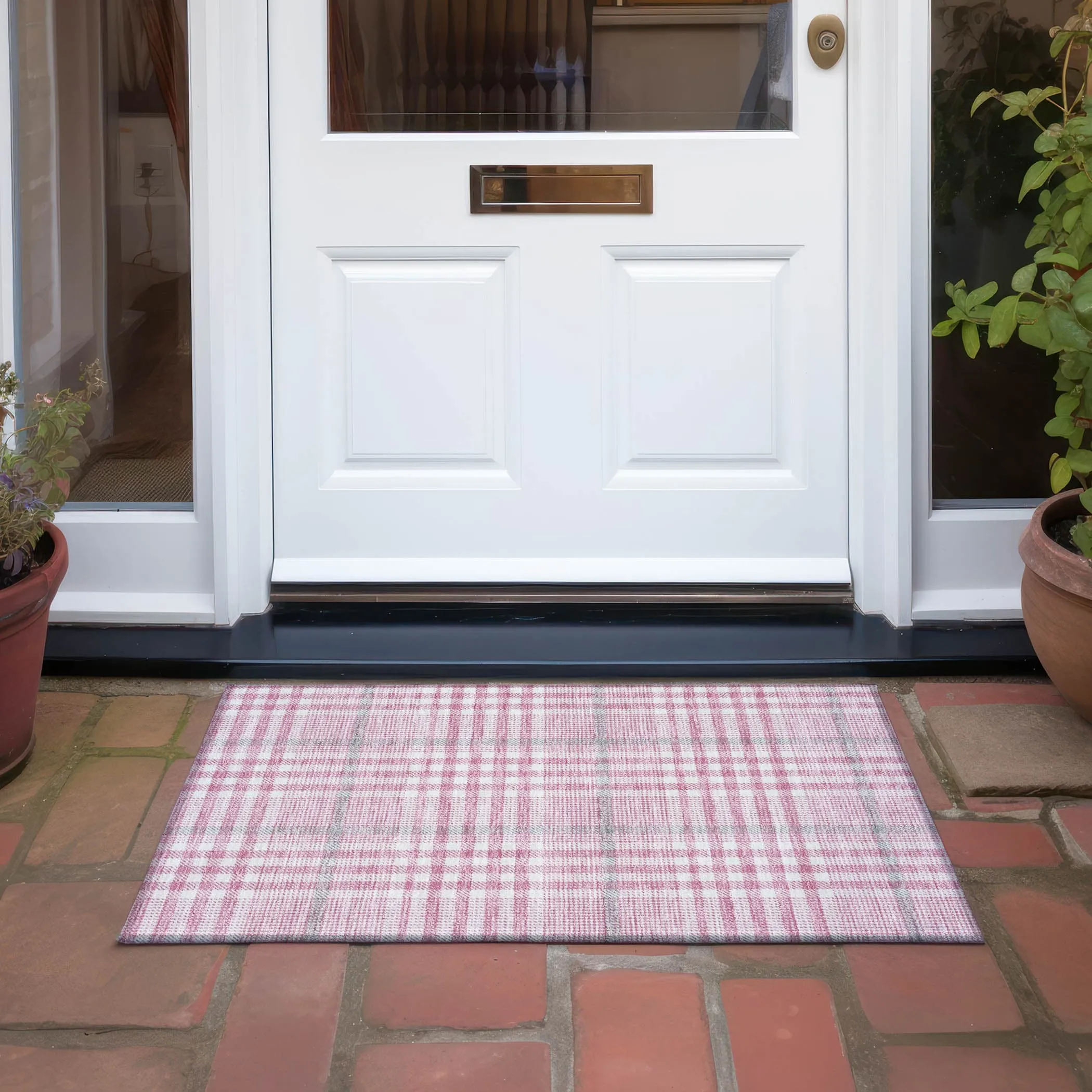 Machine Washable Indoor/ Outdoor Plaid Chantille Rug