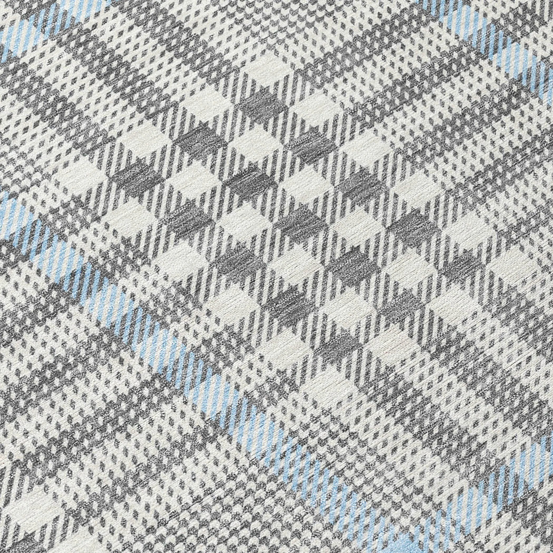 Machine Washable Indoor/ Outdoor Plaid Chantille Rug