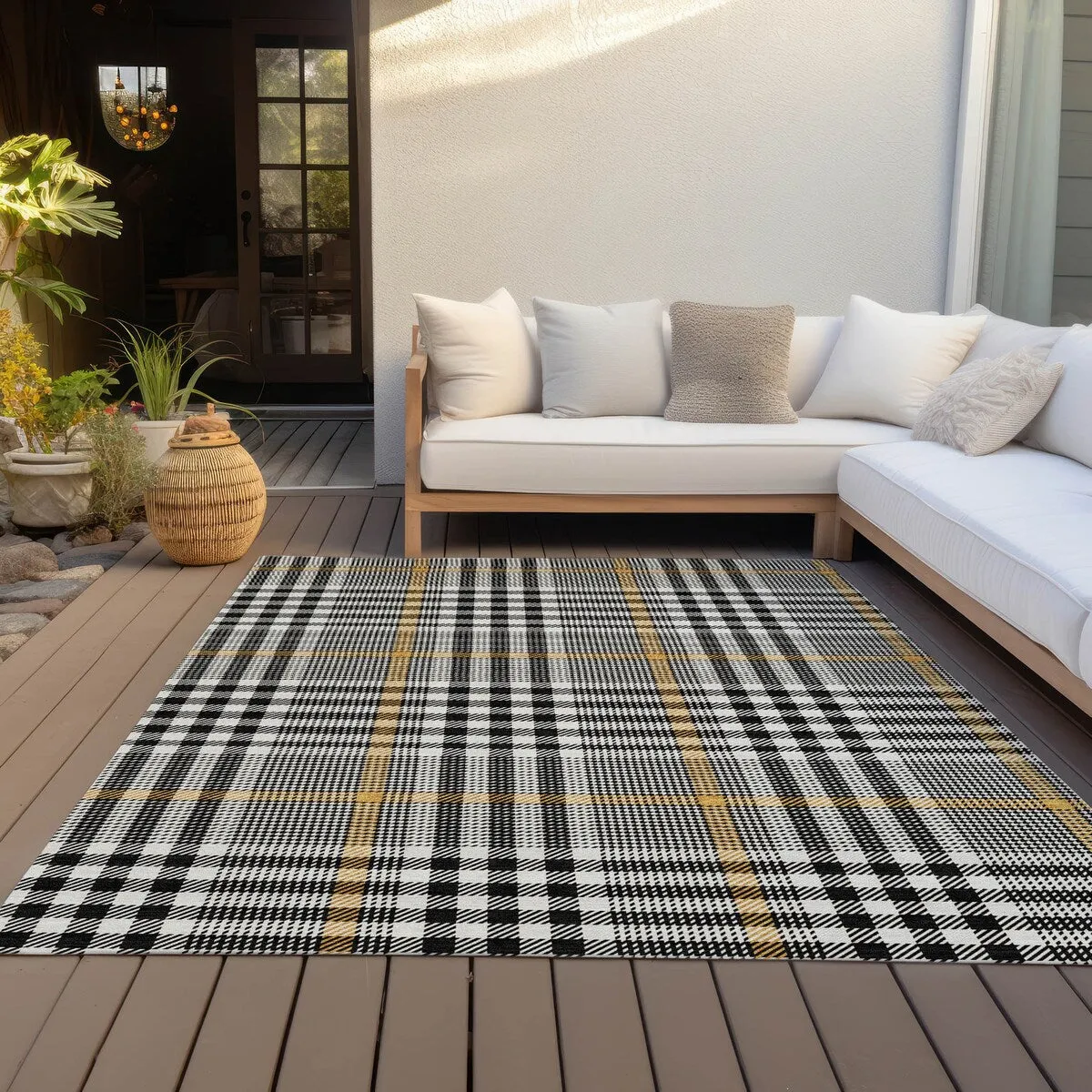 Machine Washable Indoor/ Outdoor Plaid Chantille Rug