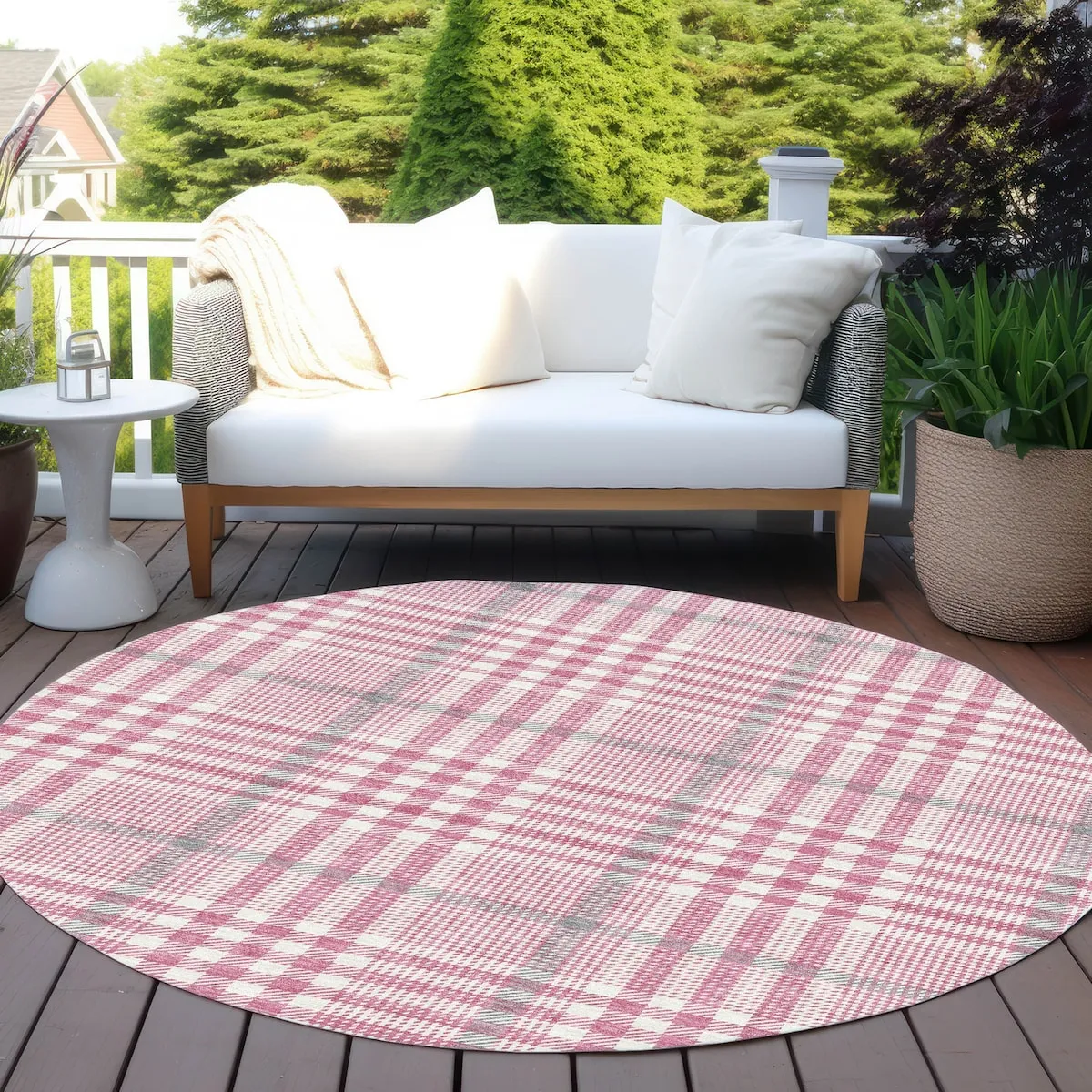 Machine Washable Indoor/ Outdoor Plaid Chantille Rug