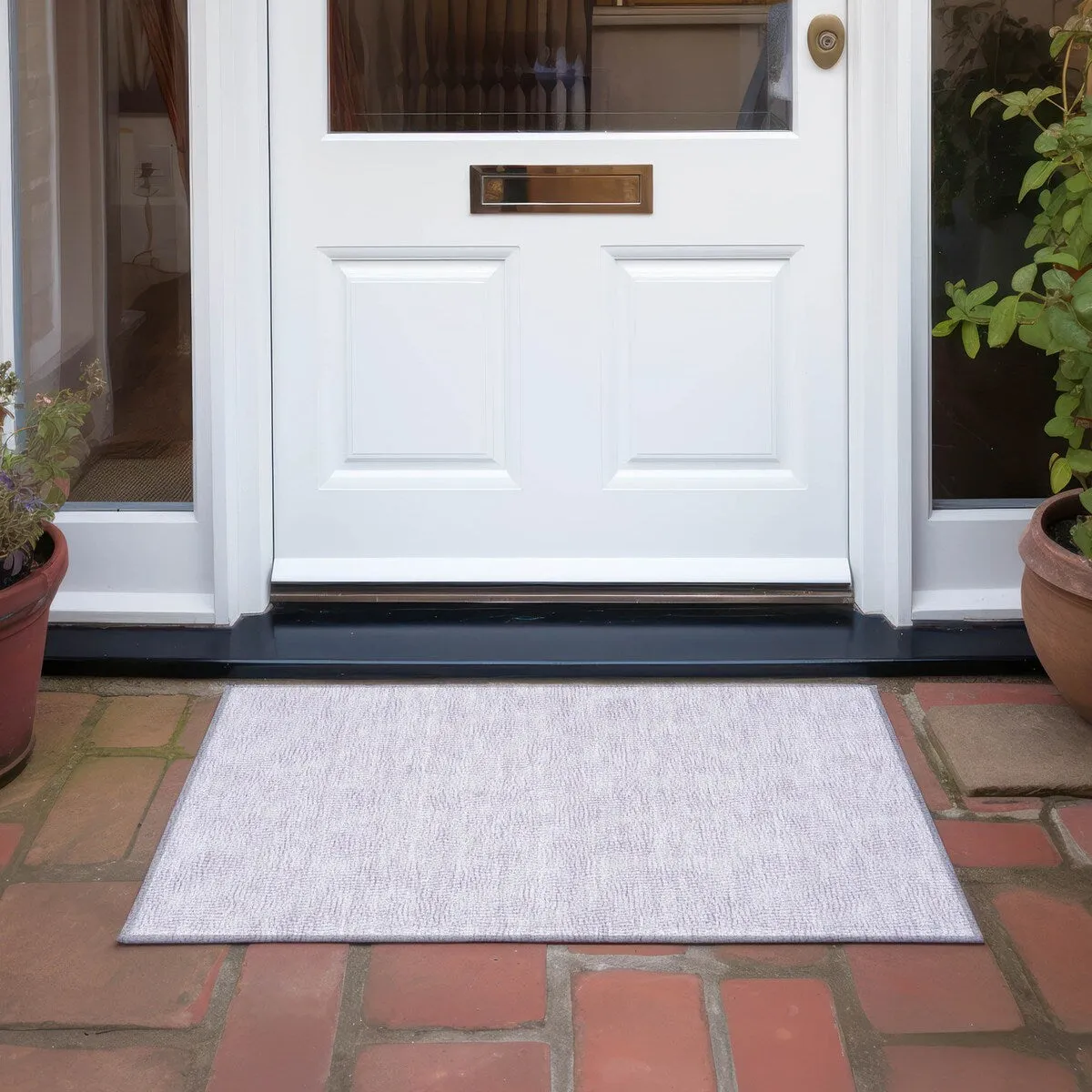 Machine Washable Indoor/ Outdoor Solid Causal Chantille Rug