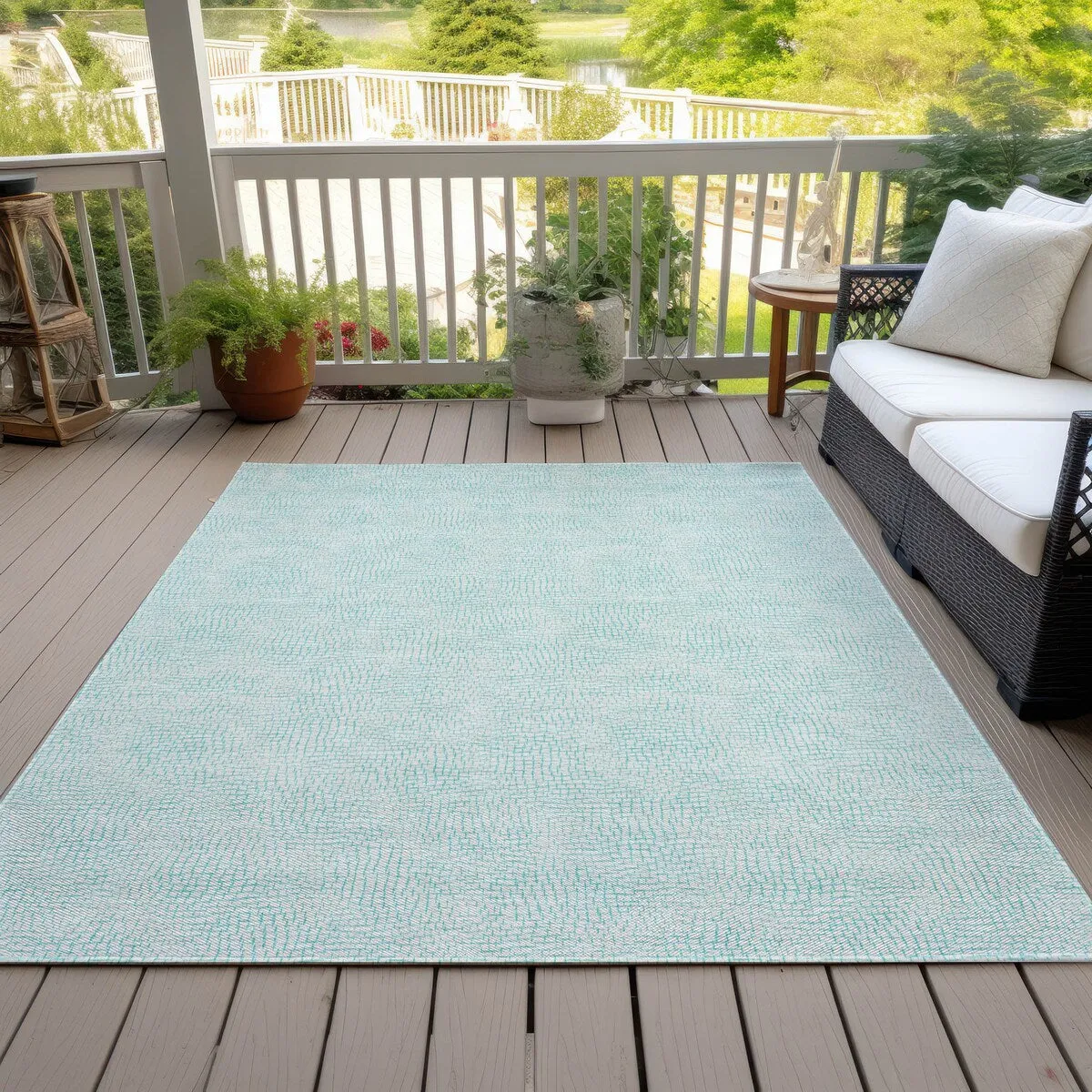 Machine Washable Indoor/ Outdoor Solid Causal Chantille Rug