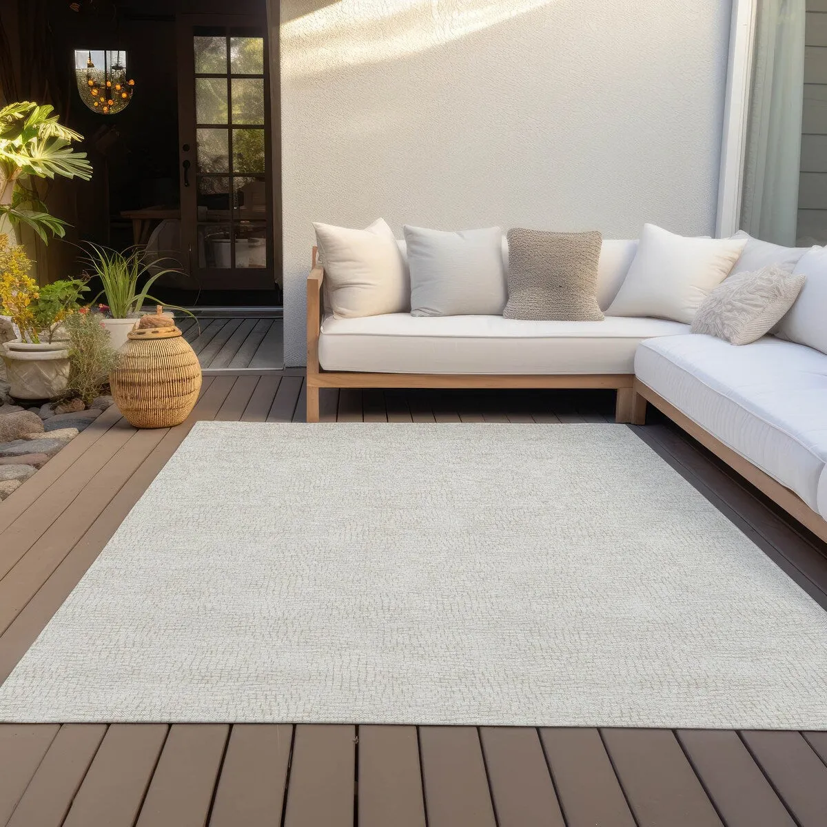 Machine Washable Indoor/ Outdoor Solid Causal Chantille Rug