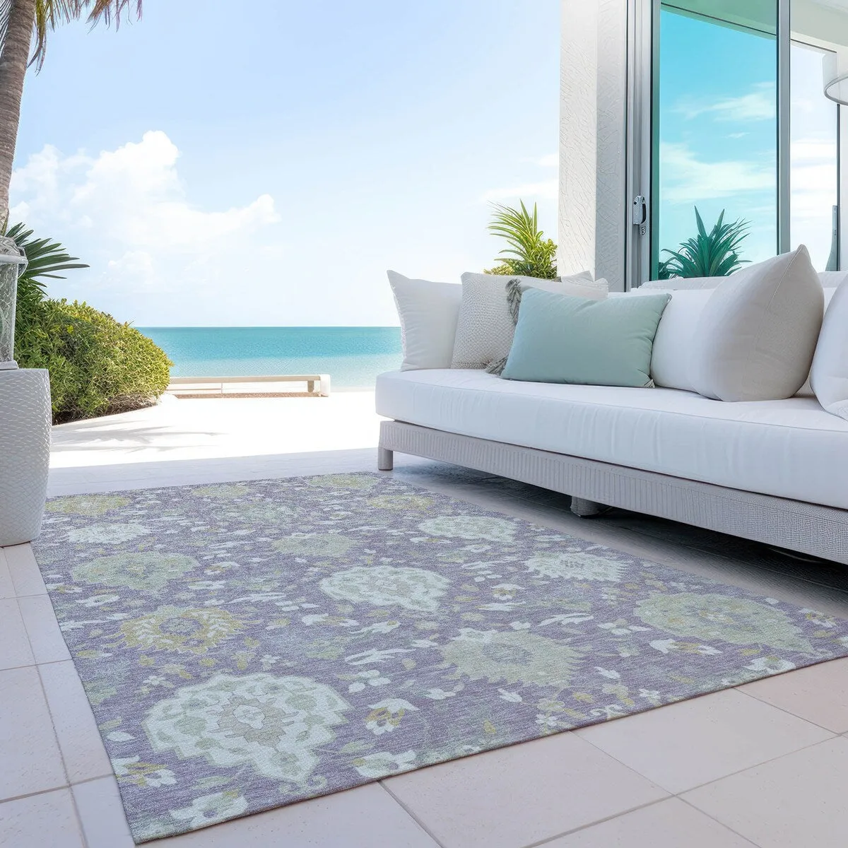 Machine Washable Indoor/ Outdoor Traditional Kashan Chantille Rug
