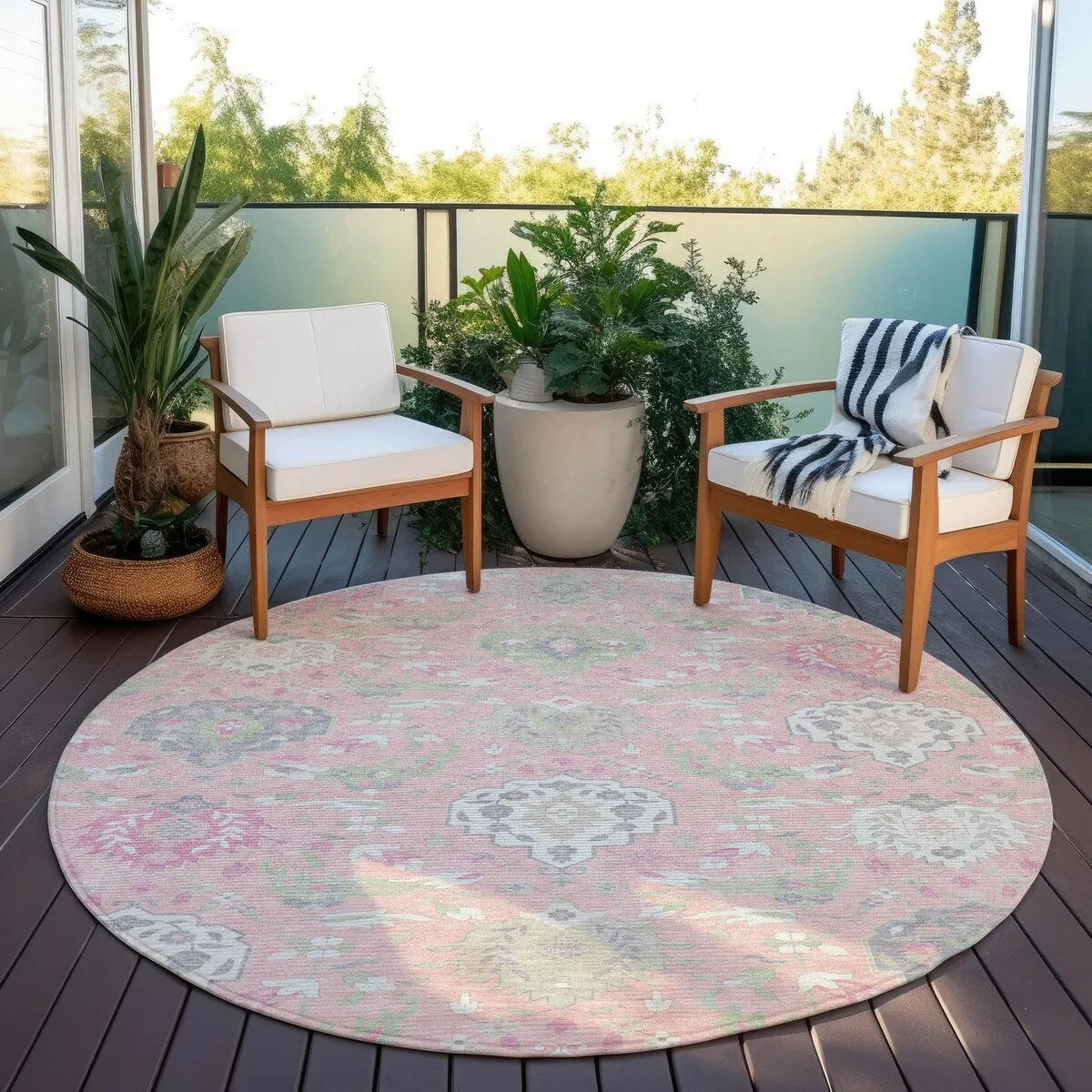 Machine Washable Indoor/ Outdoor Traditional Kashan Chantille Rug