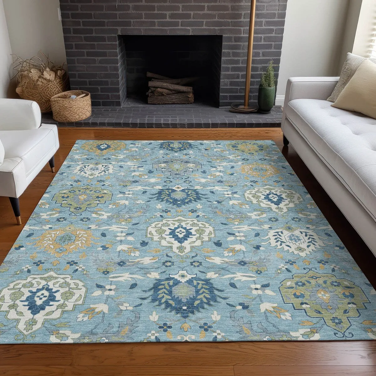 Machine Washable Indoor/ Outdoor Traditional Kashan Chantille Rug