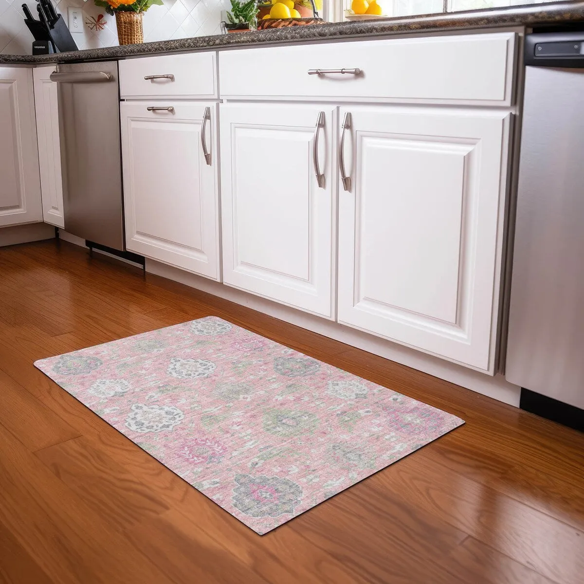 Machine Washable Indoor/ Outdoor Traditional Kashan Chantille Rug