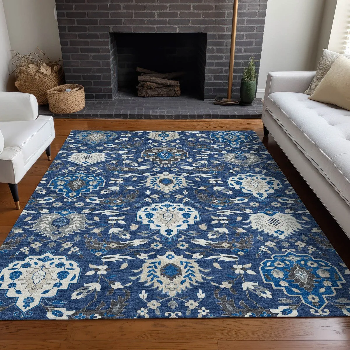 Machine Washable Indoor/ Outdoor Traditional Kashan Chantille Rug