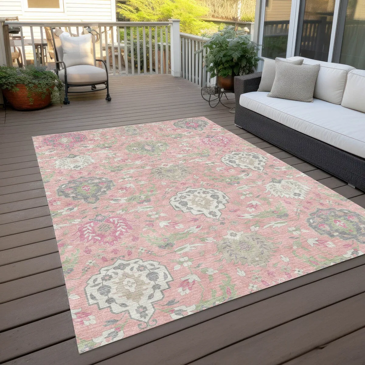 Machine Washable Indoor/ Outdoor Traditional Kashan Chantille Rug