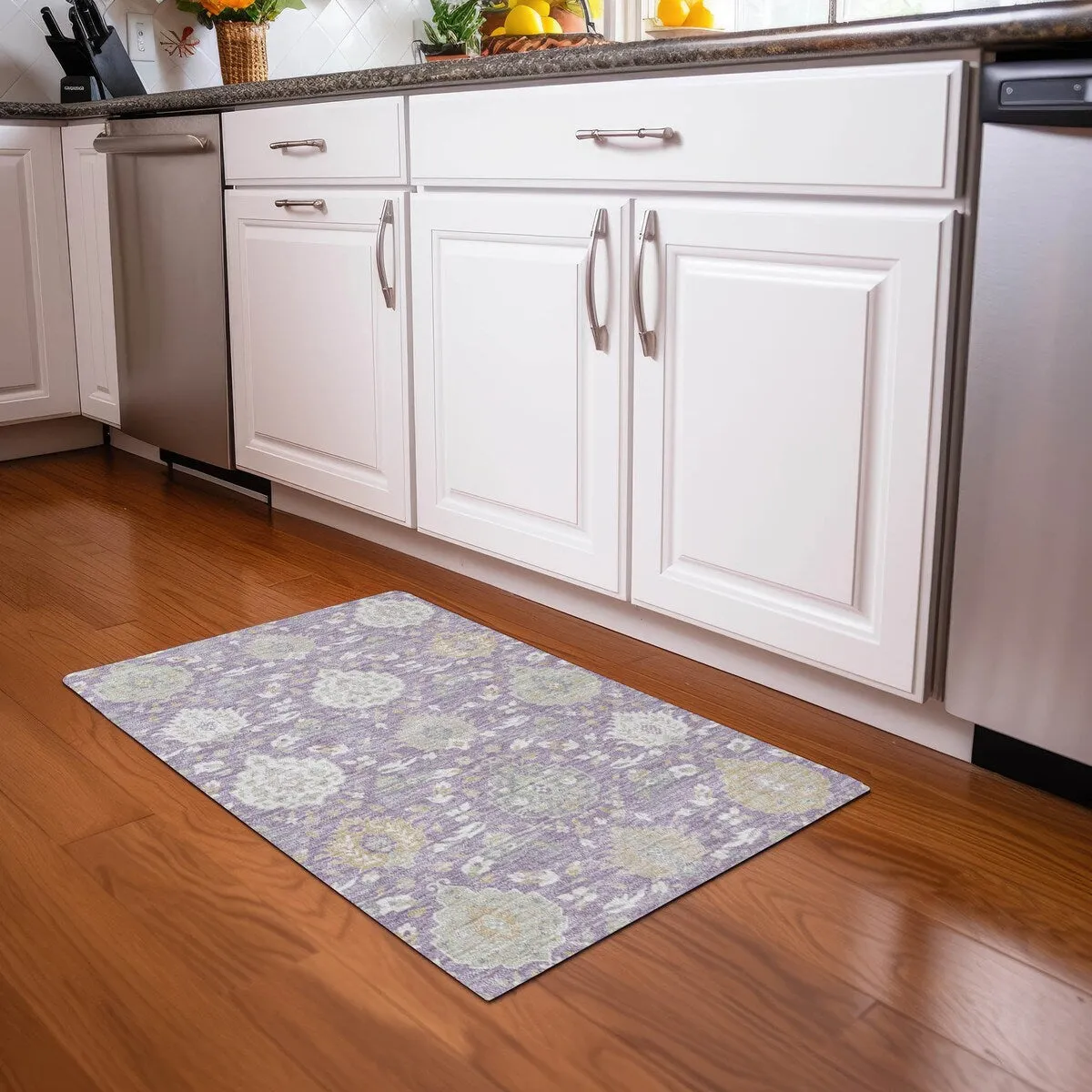Machine Washable Indoor/ Outdoor Traditional Kashan Chantille Rug