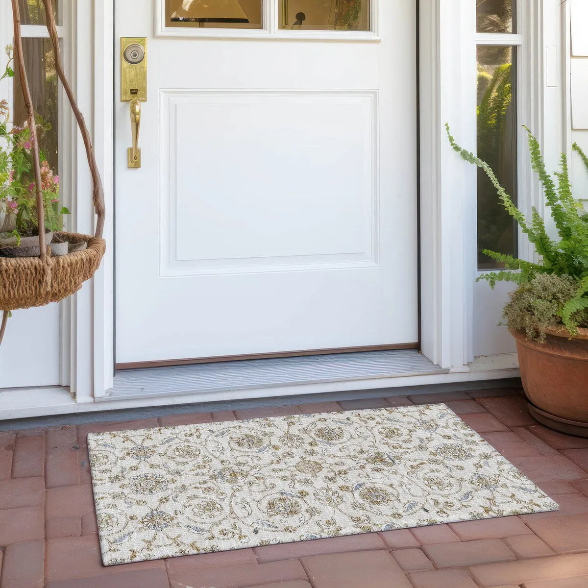Machine Washable Indoor/ Outdoor Traditional KashanChantille Rug