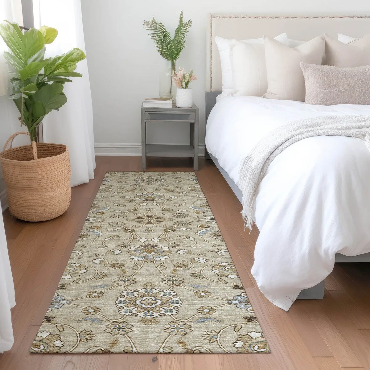 Machine Washable Indoor/ Outdoor Traditional KashanChantille Rug