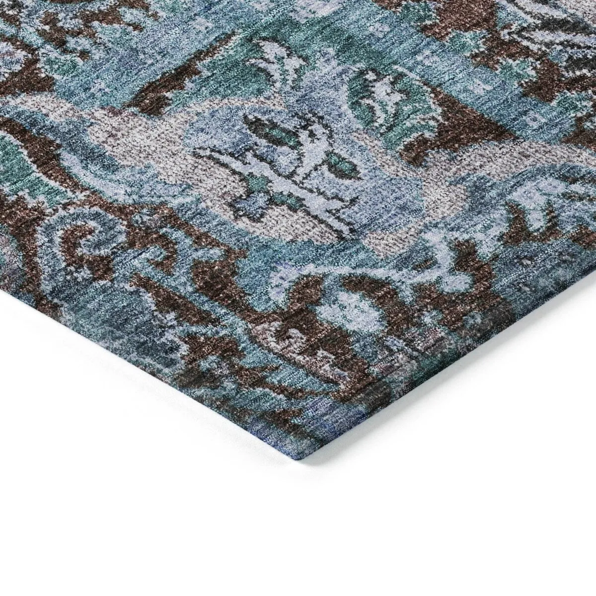 Machine Washable Indoor/ Outdoor Traditional Persian Chantille Rug