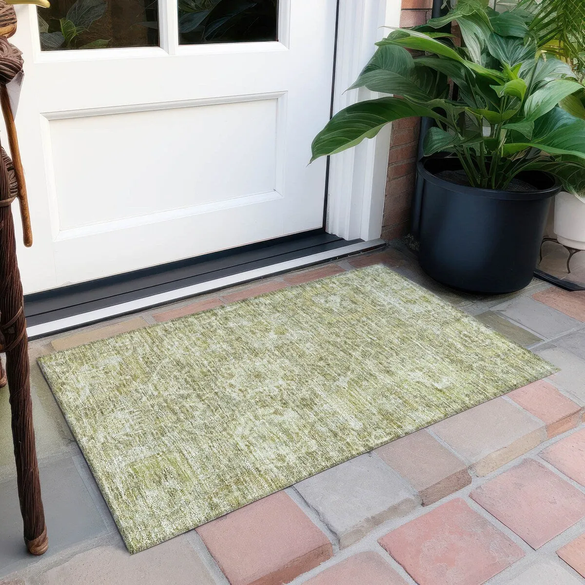 Machine Washable Indoor/ Outdoor Traditional Persian Chantille Rug