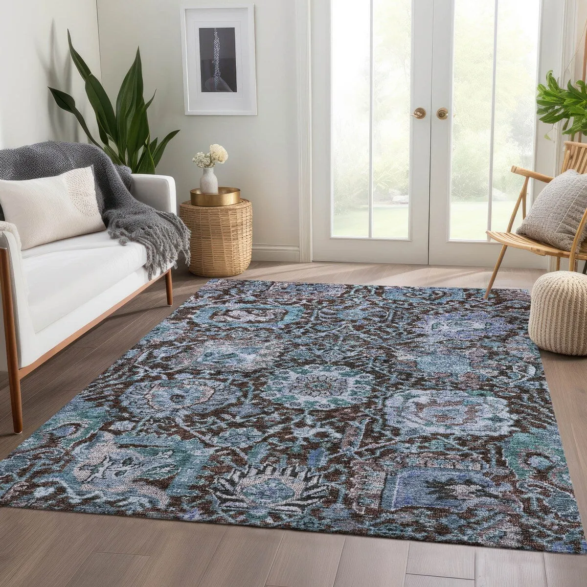 Machine Washable Indoor/ Outdoor Traditional Persian Chantille Rug