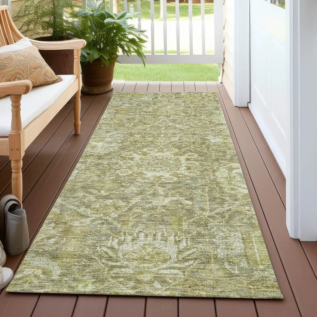 Machine Washable Indoor/ Outdoor Traditional Persian Chantille Rug