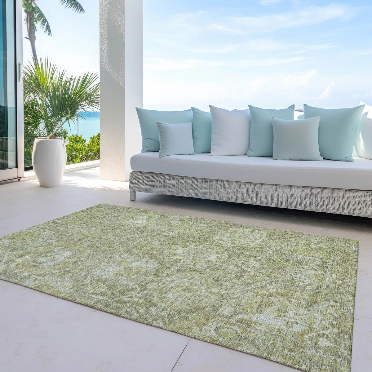 Machine Washable Indoor/ Outdoor Traditional Persian Chantille Rug