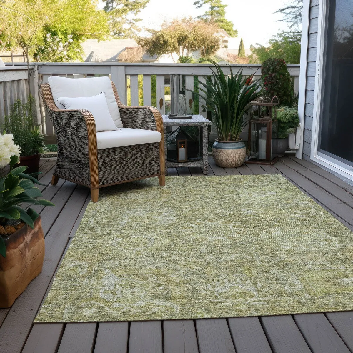 Machine Washable Indoor/ Outdoor Traditional Persian Chantille Rug