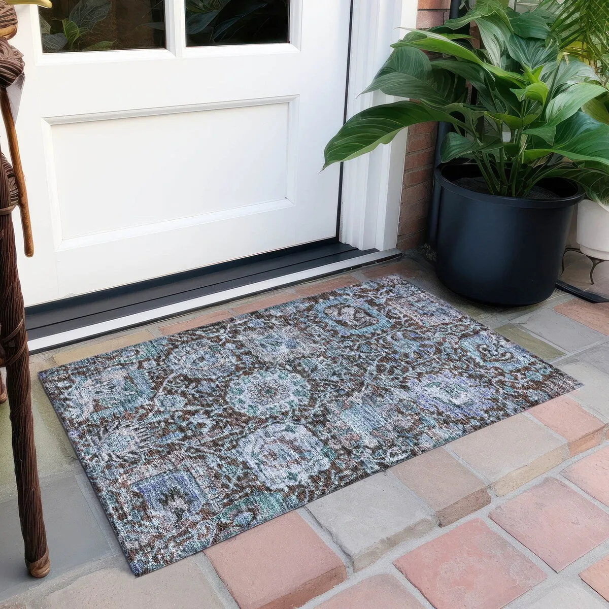 Machine Washable Indoor/ Outdoor Traditional Persian Chantille Rug