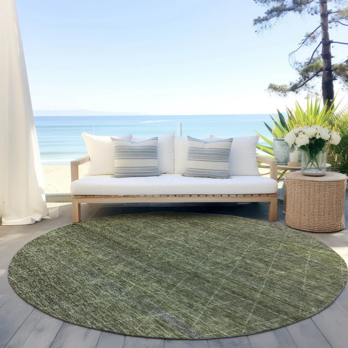 Machine Washable Indoor/ Outdoor Trellis Ombre Chantille Rug