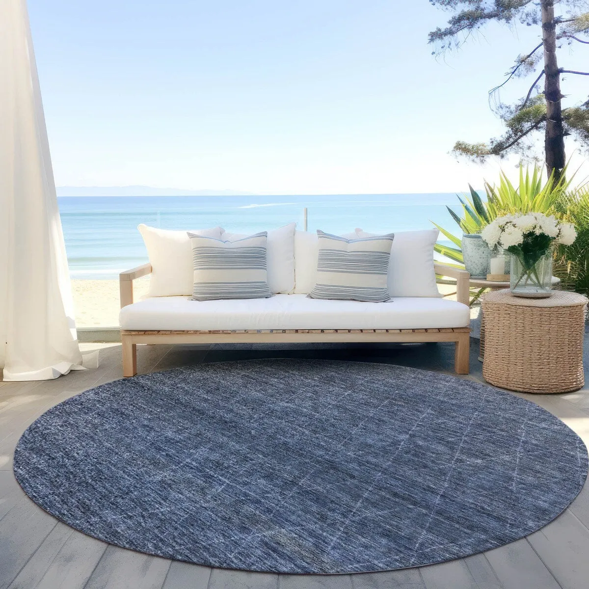 Machine Washable Indoor/ Outdoor Trellis Ombre Chantille Rug