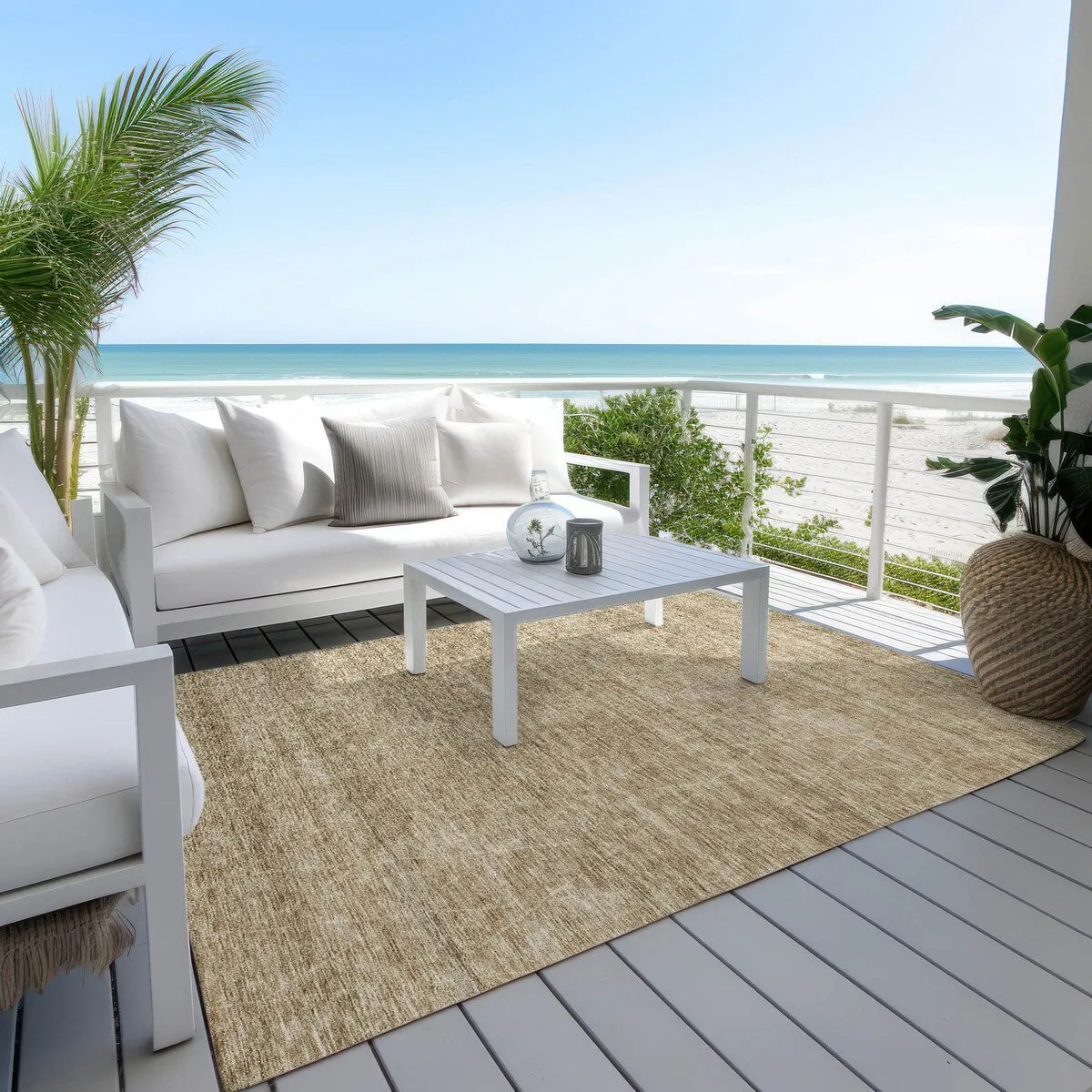 Machine Washable Indoor/ Outdoor Trellis Ombre Chantille Rug