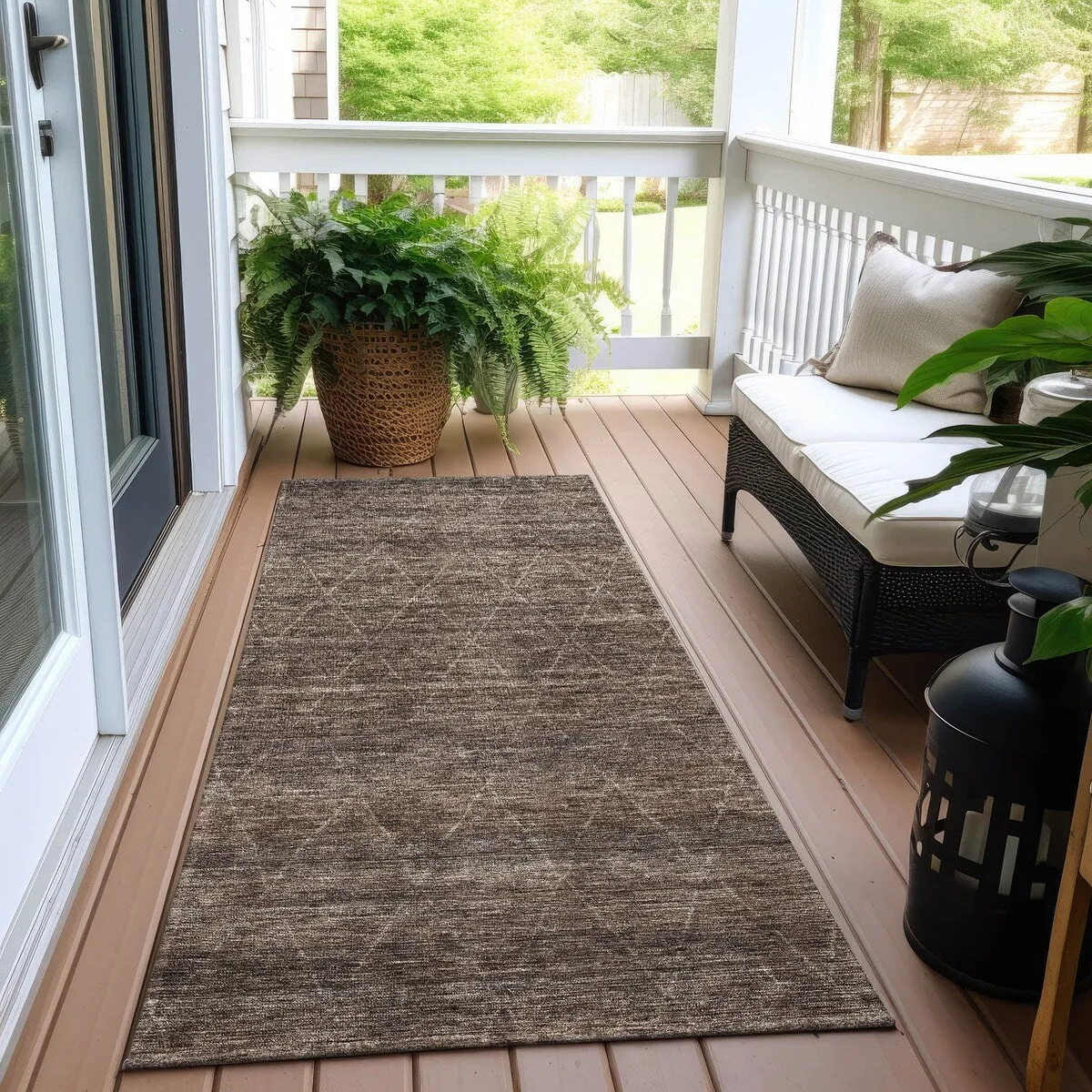 Machine Washable Indoor/ Outdoor Trellis Ombre Chantille Rug