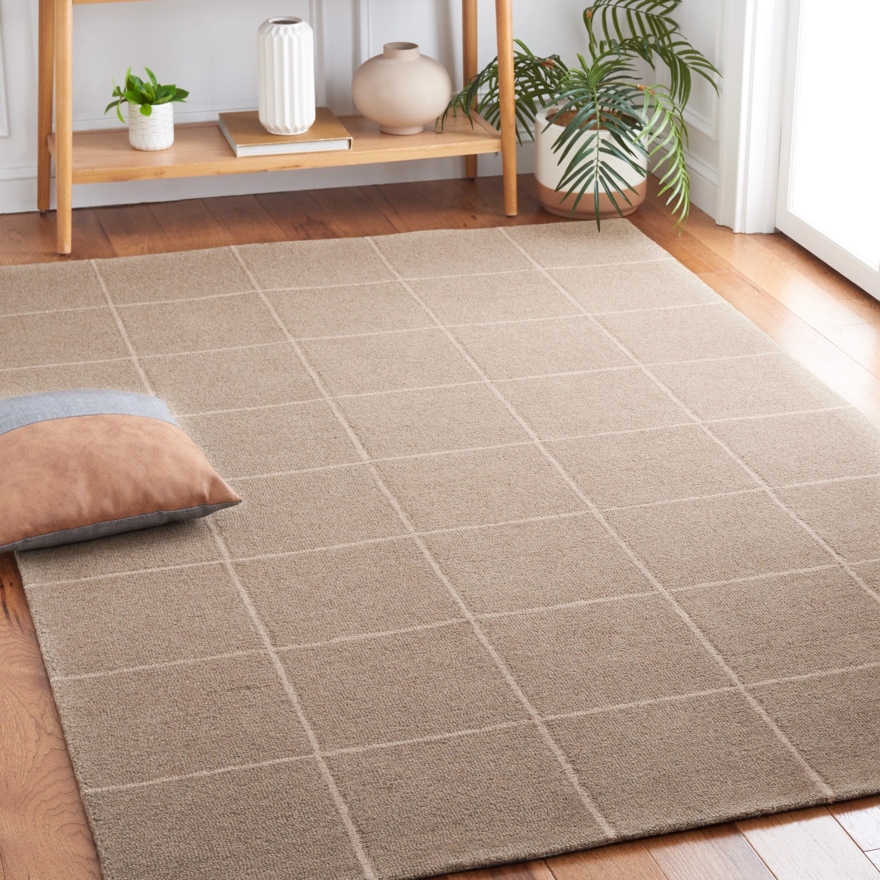 Martha Stewart by SAFAVIEH Alessya Checkered Grid Wool Rug