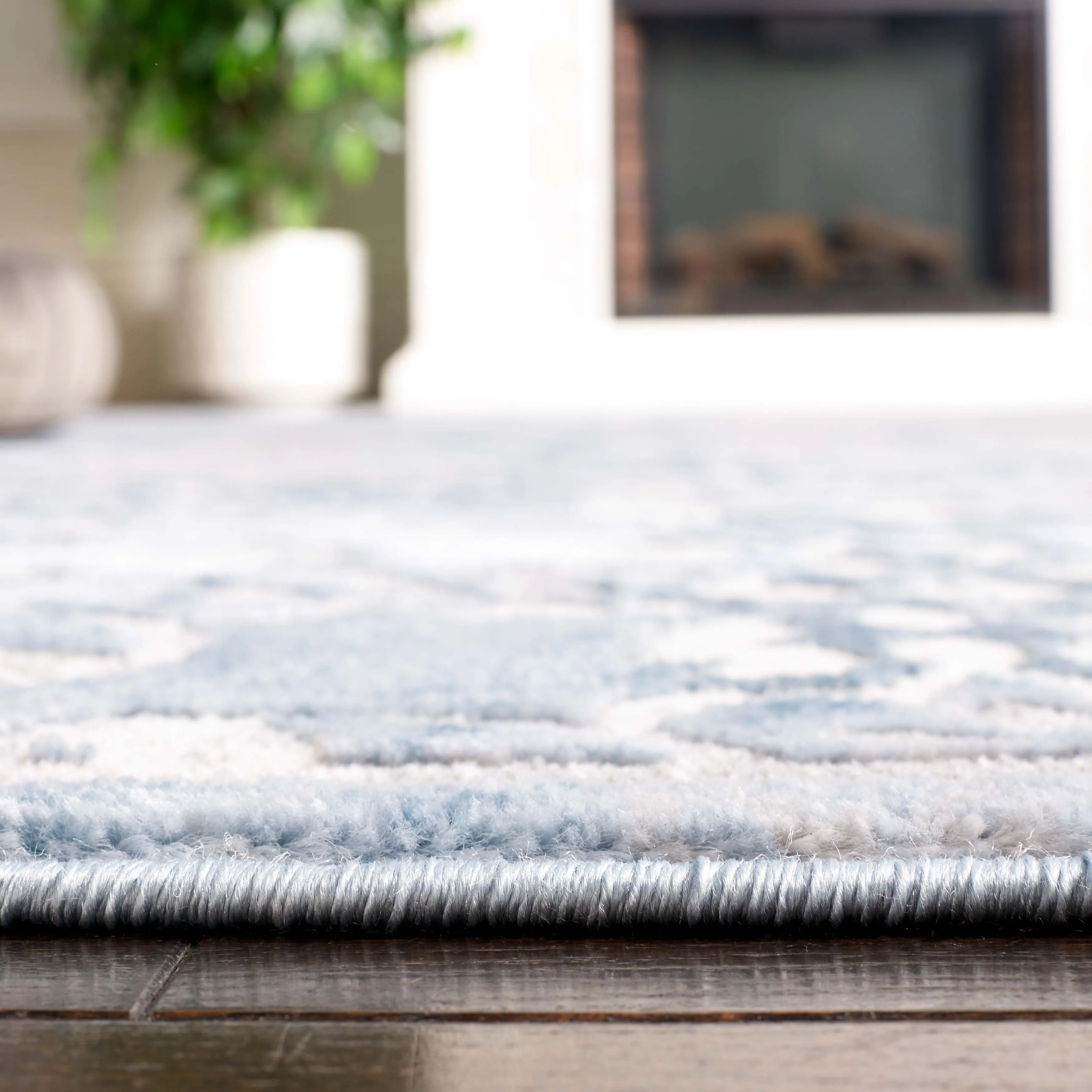 Martha Stewart by SAFAVIEH Bertrande Modern Rug - Grey/Blue - 5' 3 x 7' 7