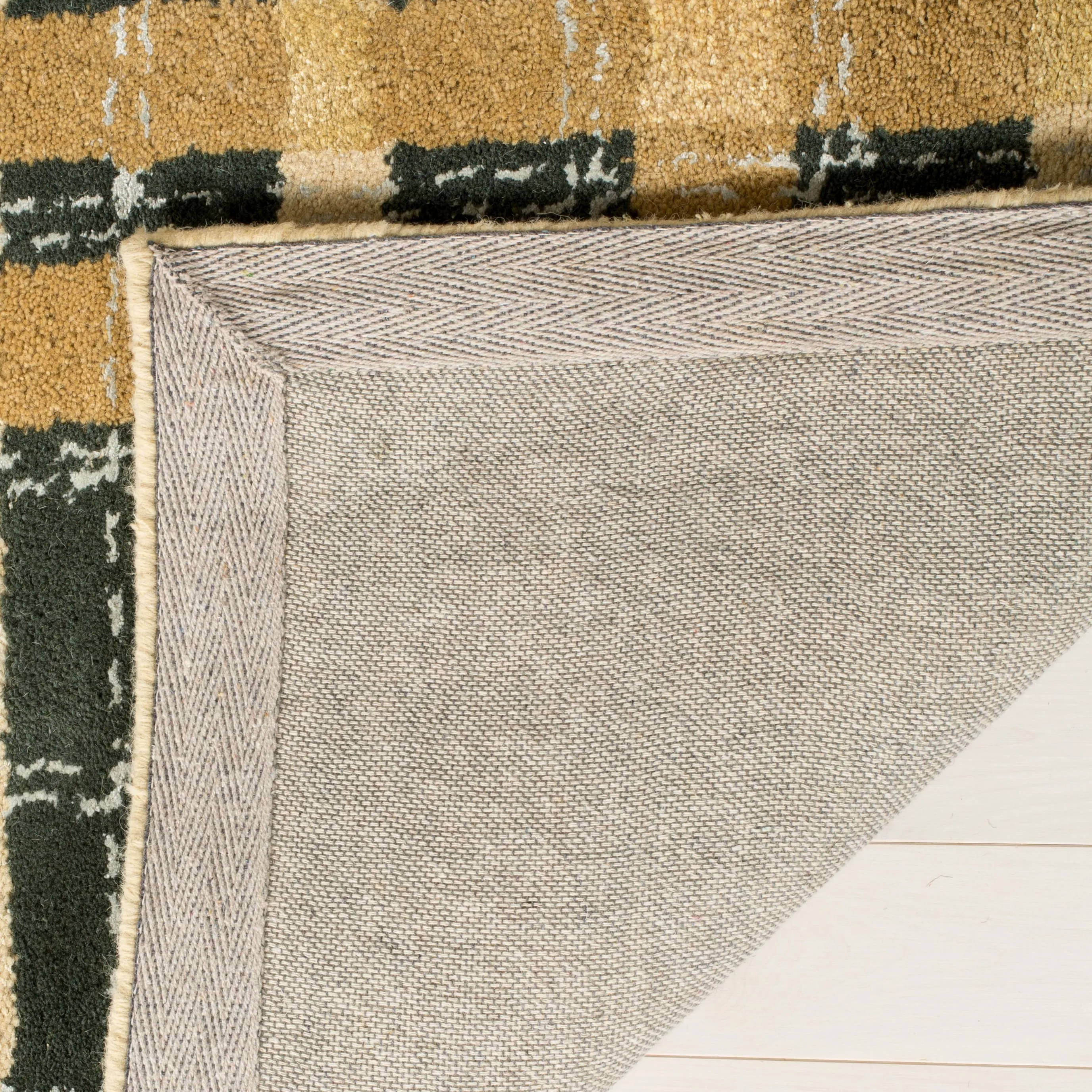 Martha Stewart by SAFAVIEH Colorweave Plaid Wool/ Viscose Rug